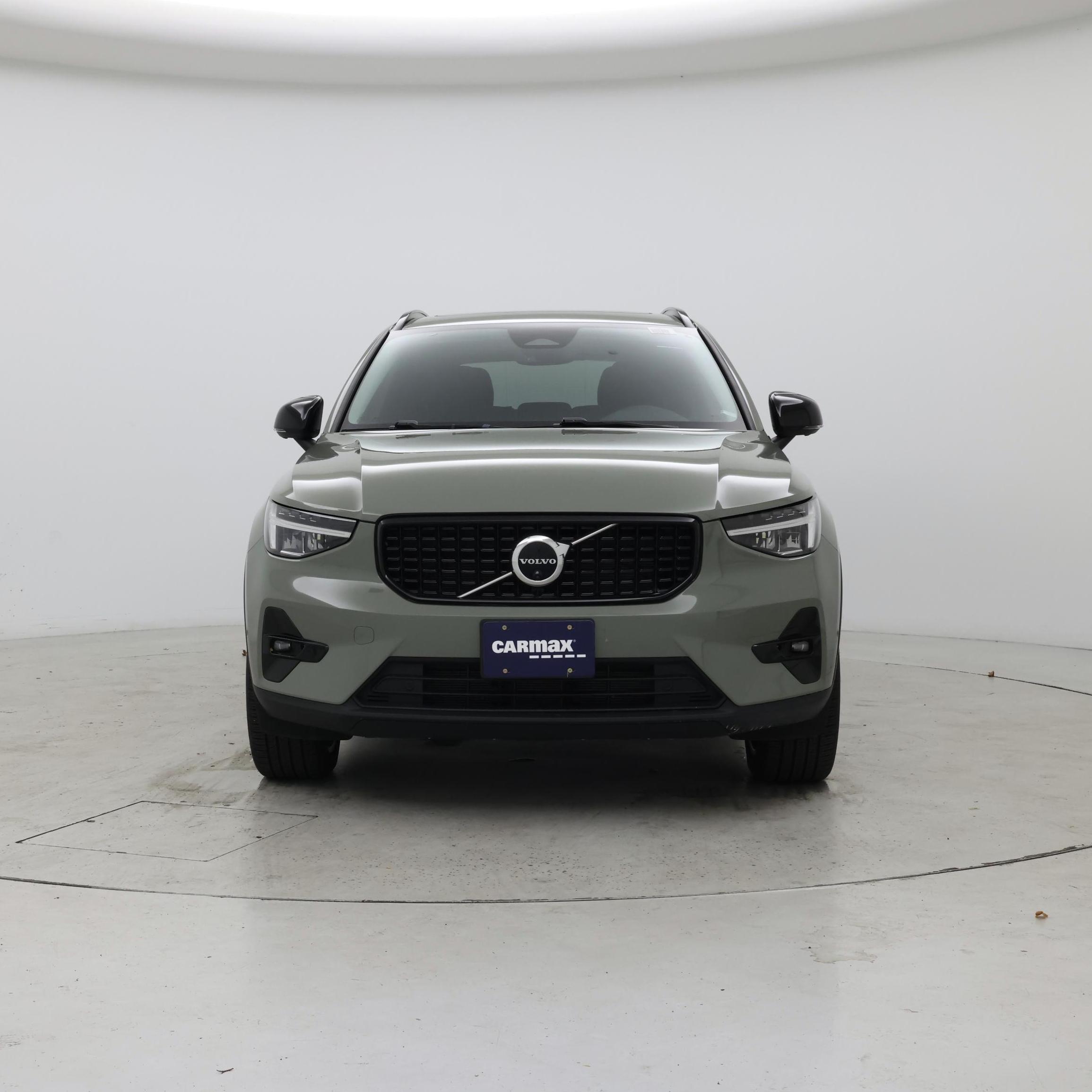 Thumbnail: 2023 Volvo XC40 - 5