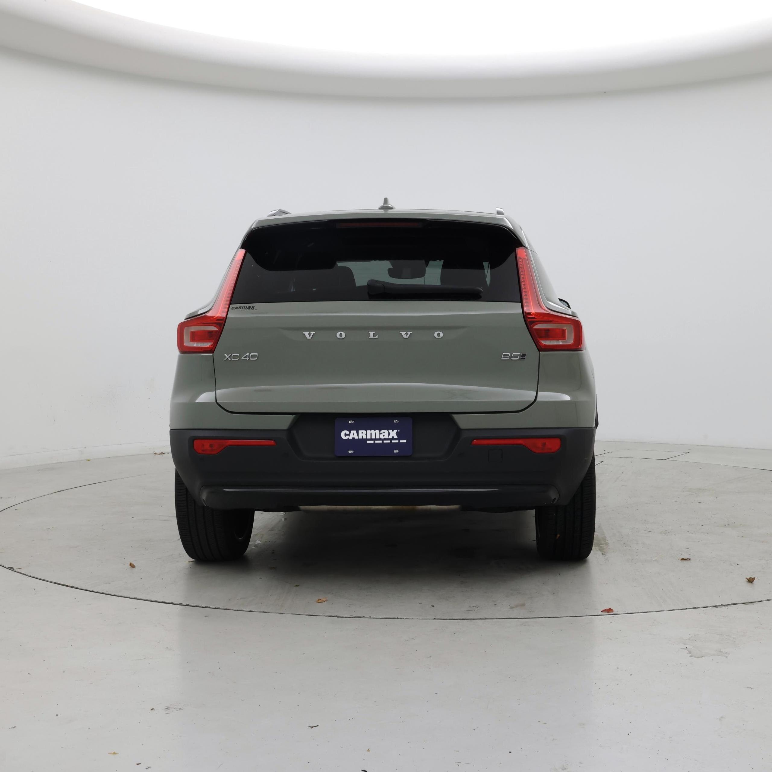 Thumbnail: 2023 Volvo XC40 - 6