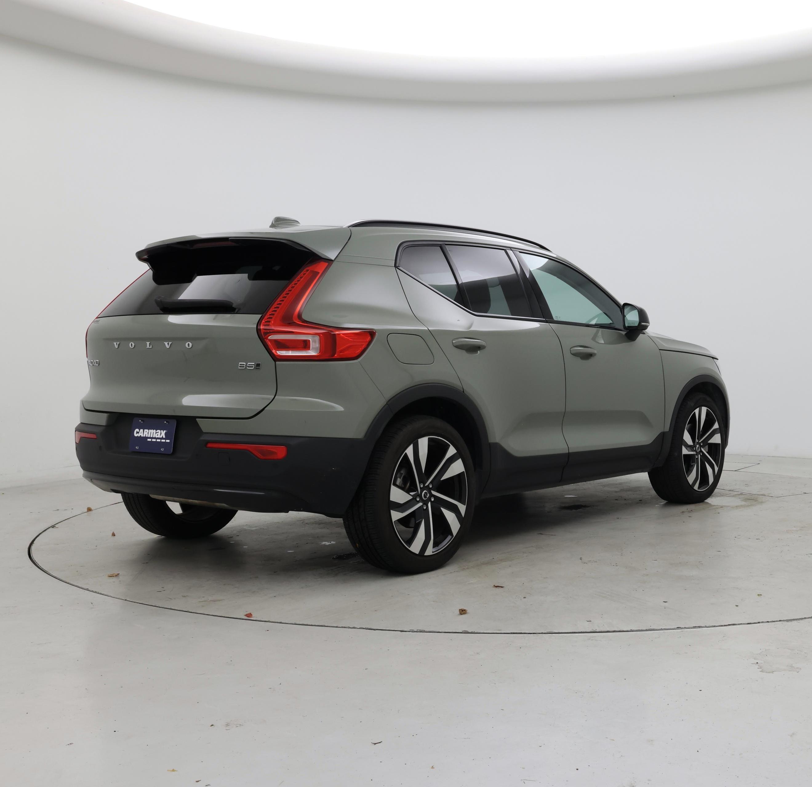 Thumbnail: 2023 Volvo XC40 - 8