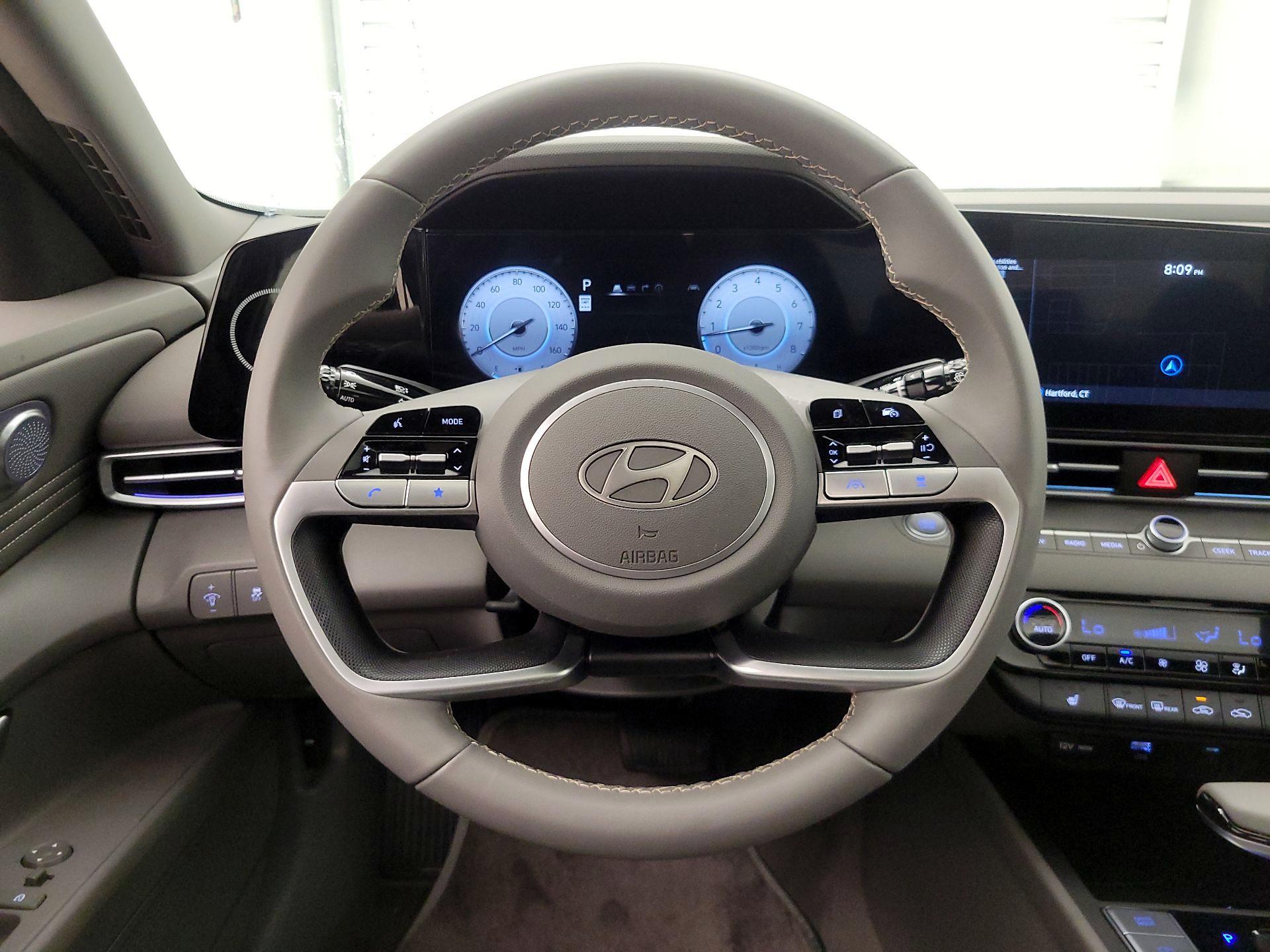 Thumbnail: 2024 Hyundai Elantra - 10