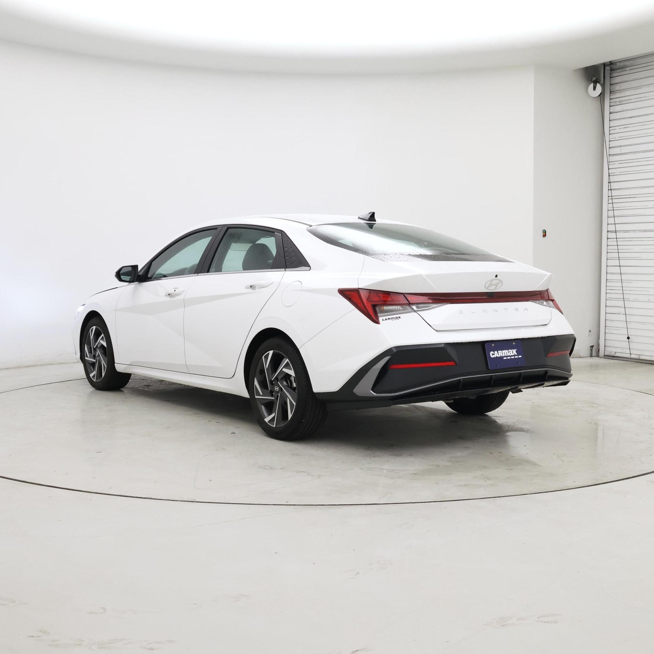 Thumbnail: 2024 Hyundai Elantra - 2