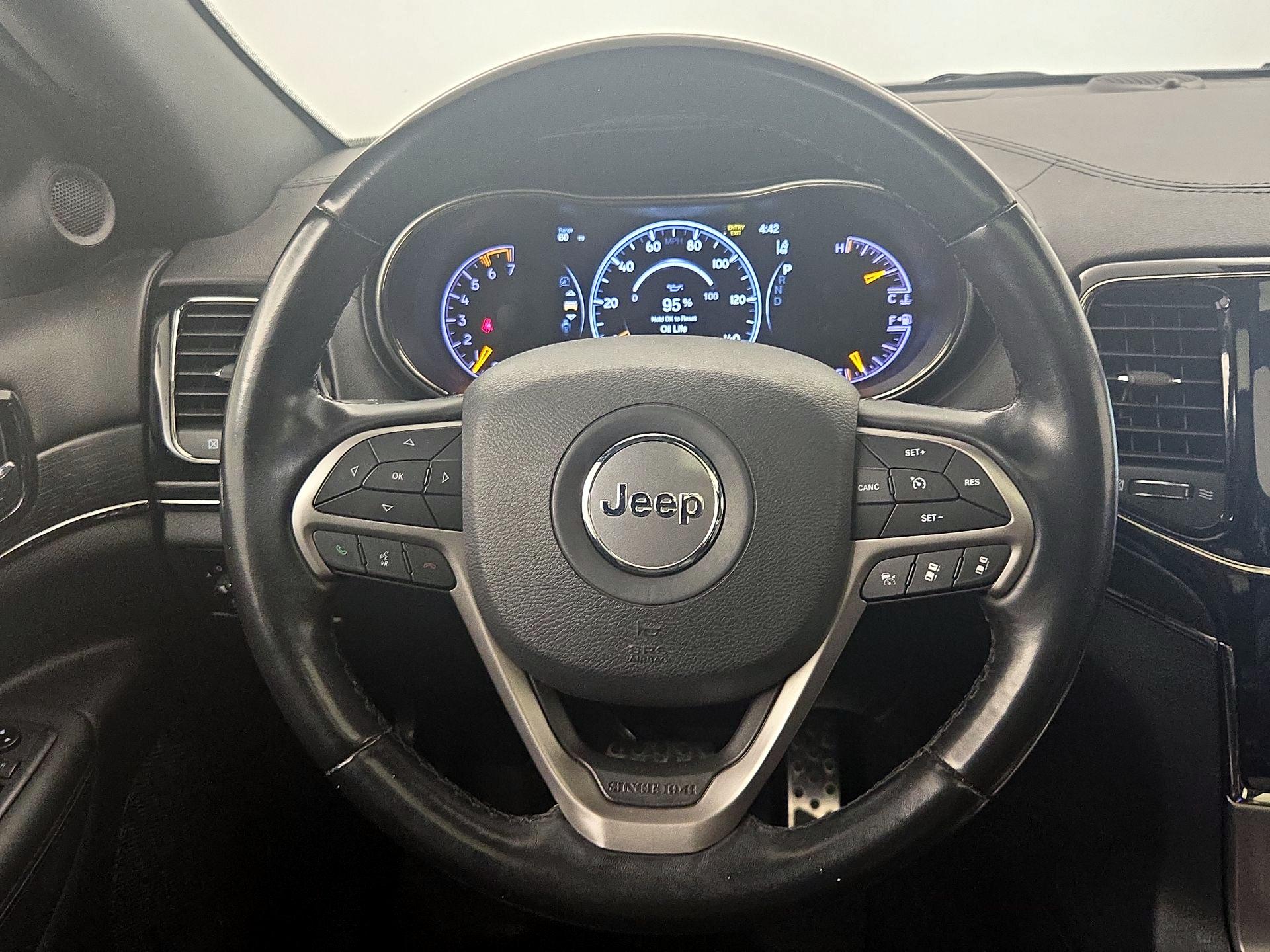 Thumbnail: 2020 Jeep Grand Cherokee - 10