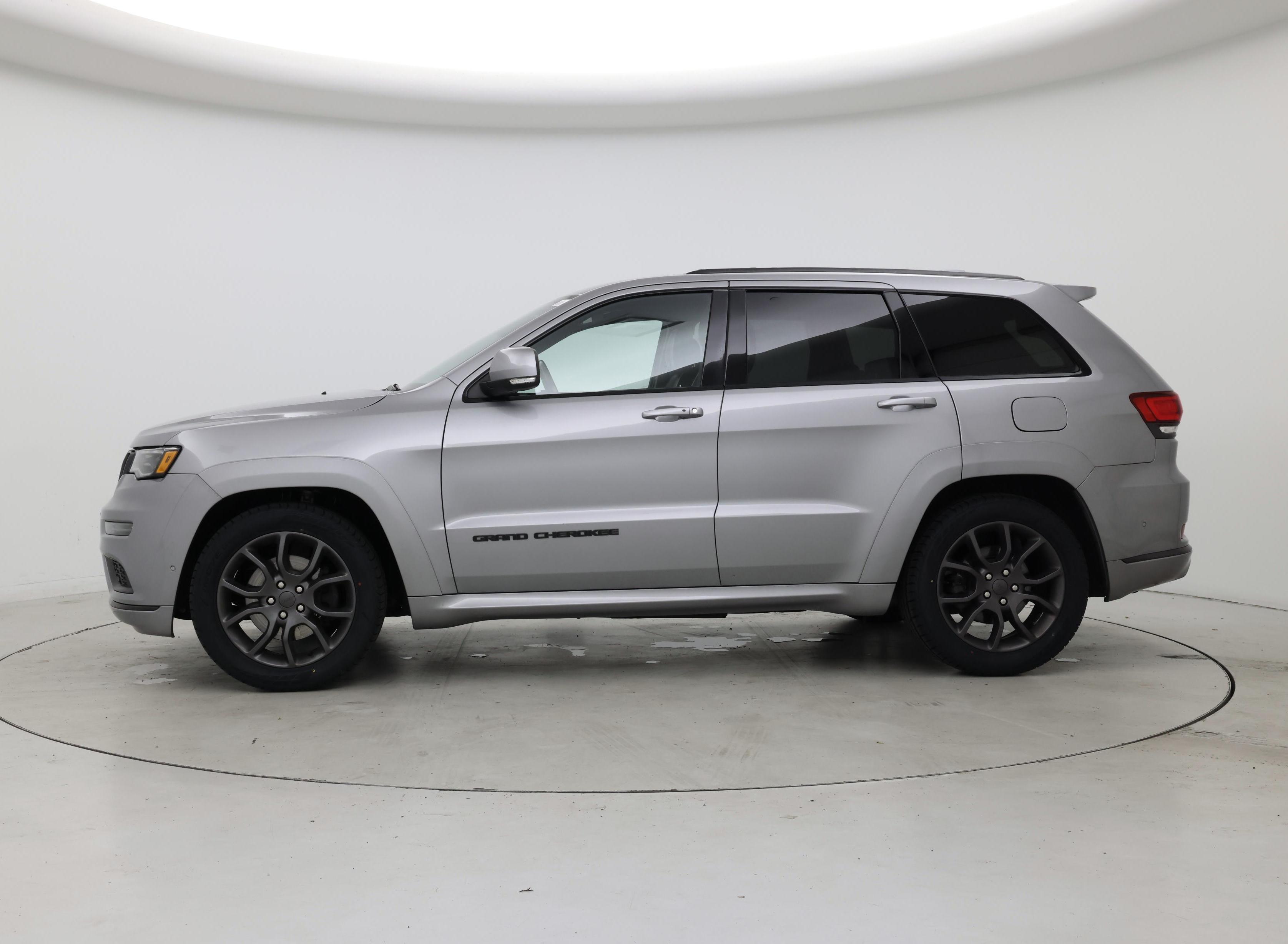 Thumbnail: 2020 Jeep Grand Cherokee - 3