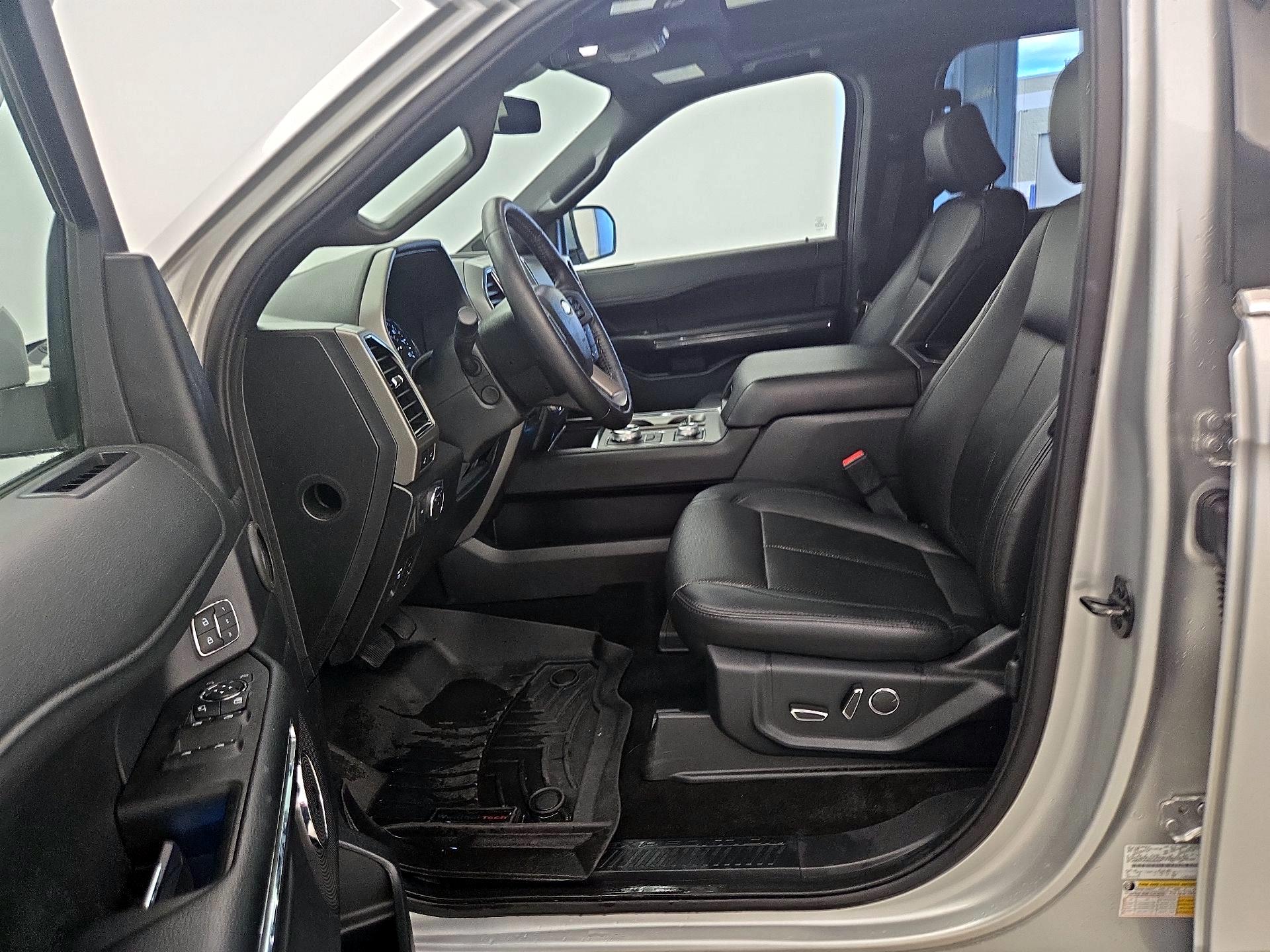 Thumbnail: 2019 Ford Expedition - 11