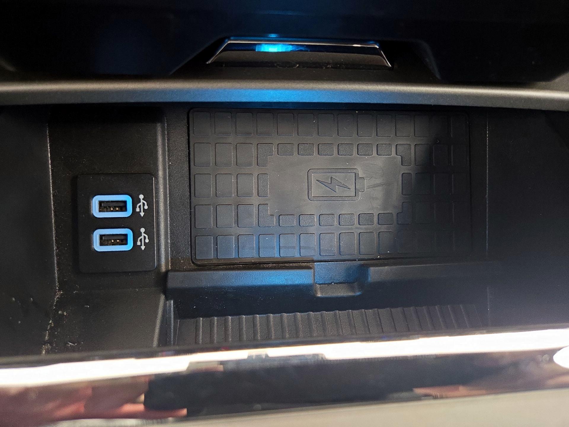 Thumbnail: 2019 Ford Expedition - 18