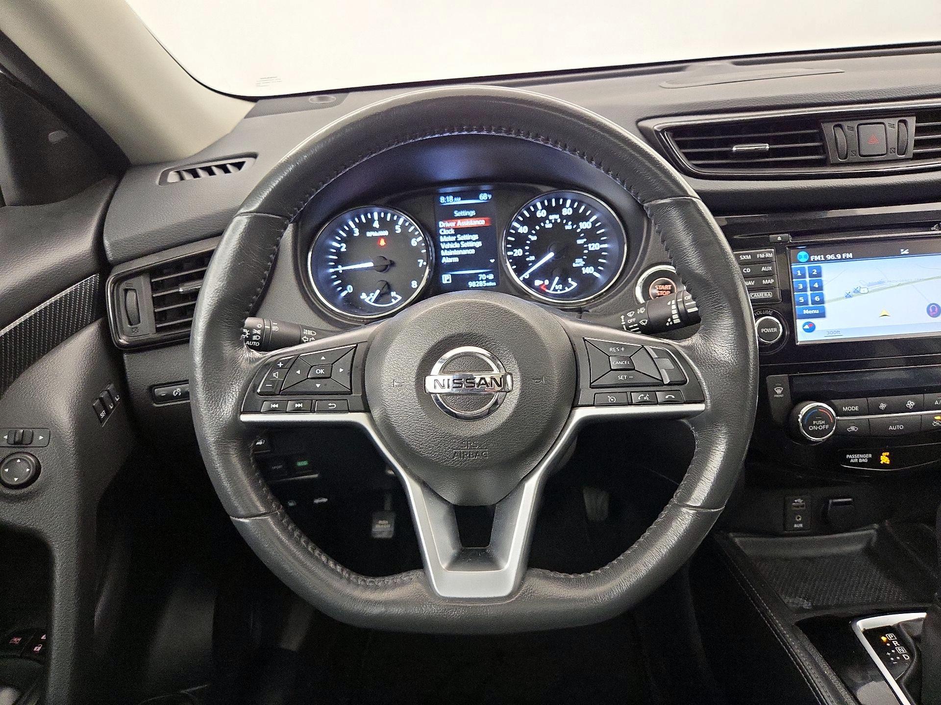 Thumbnail: 2017 Nissan Rogue - 10