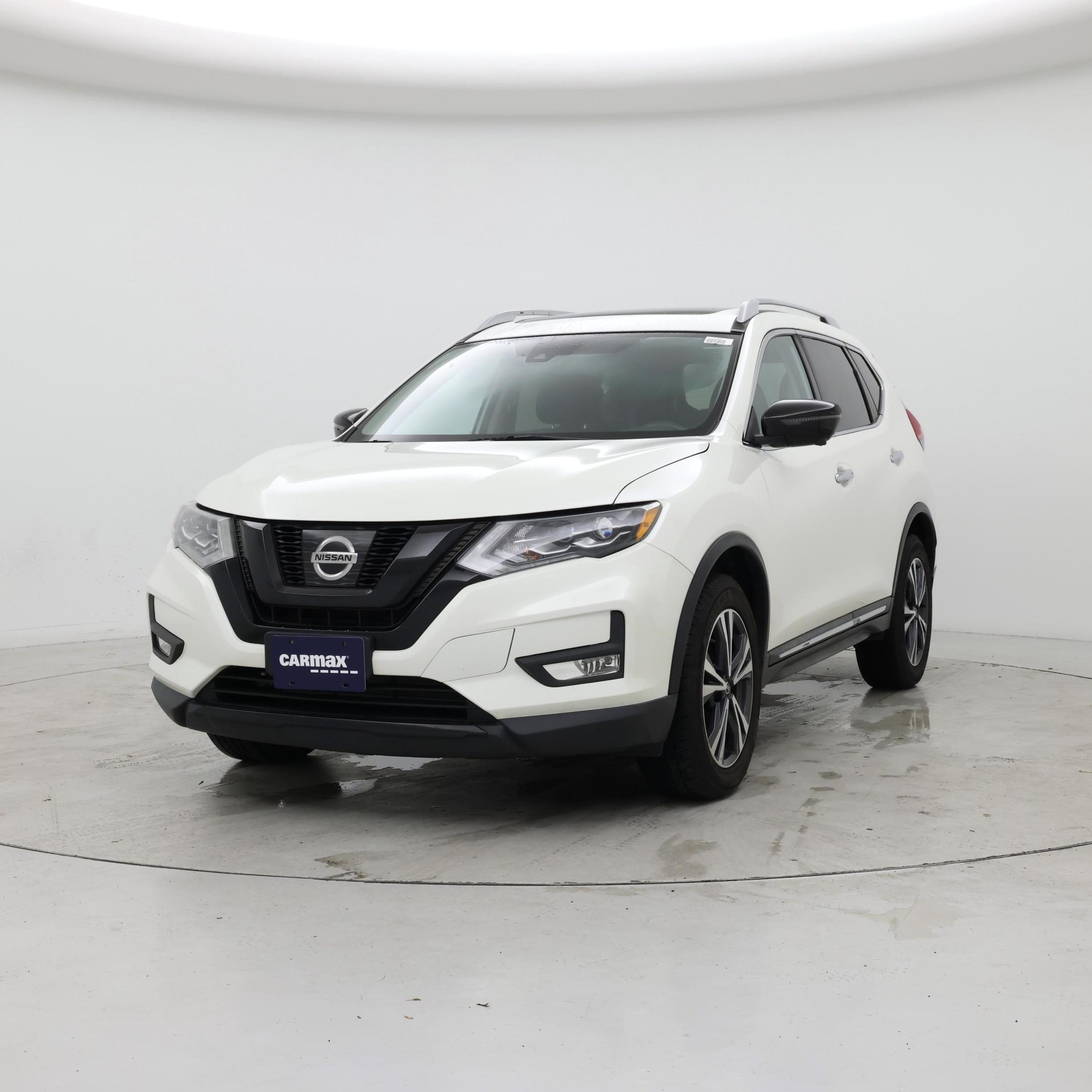 Thumbnail: 2017 Nissan Rogue - 4