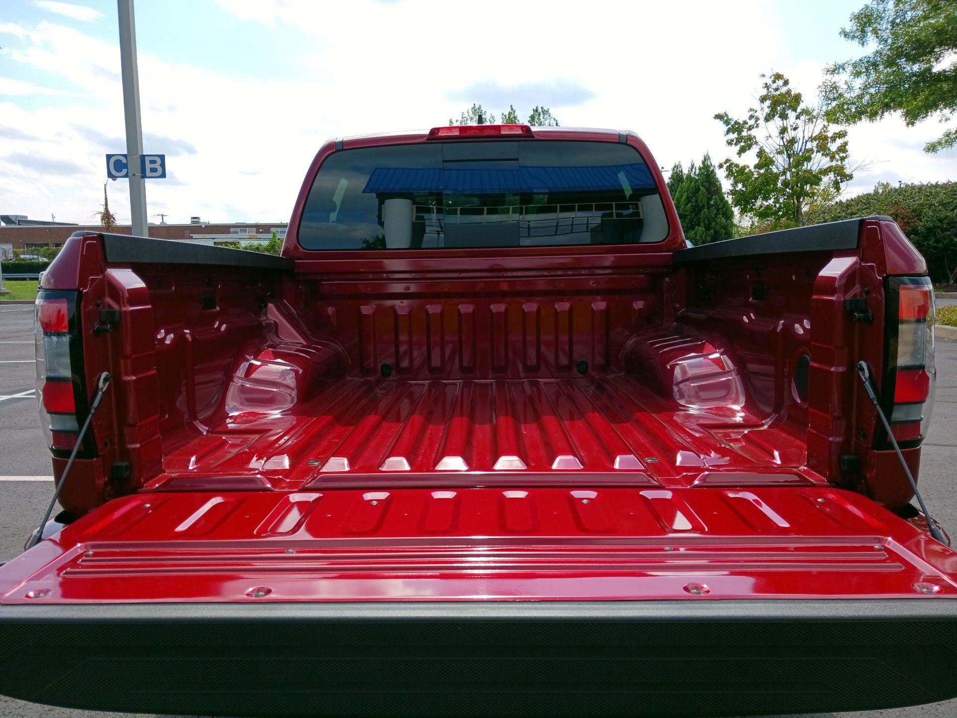 Thumbnail: 2025 Nissan Frontier - 19