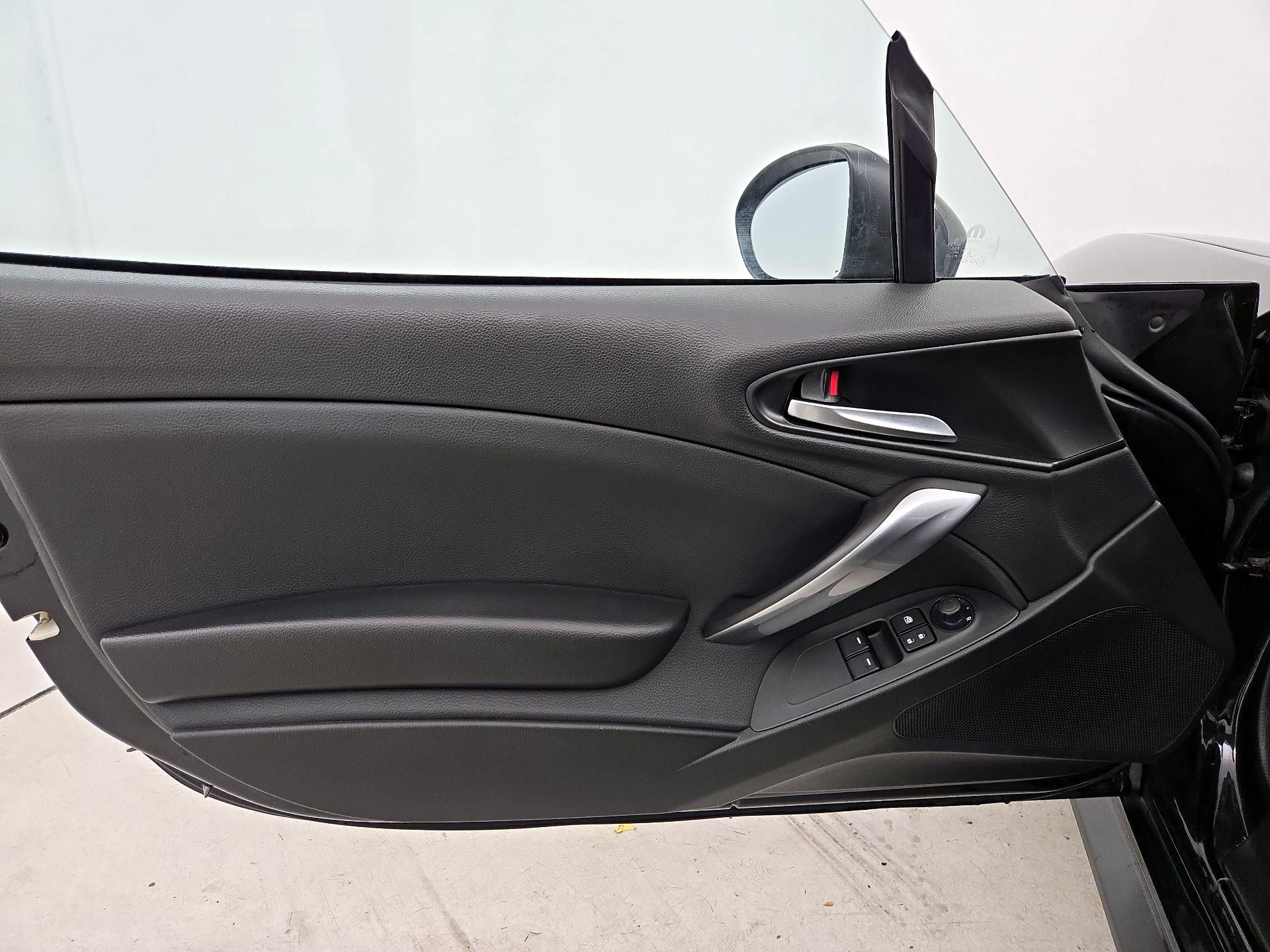 Thumbnail: 2017 Fiat 124 Spider - 12