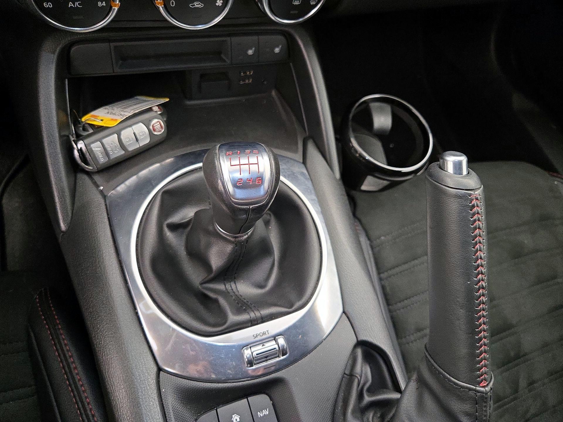 Thumbnail: 2017 Fiat 124 Spider - 17