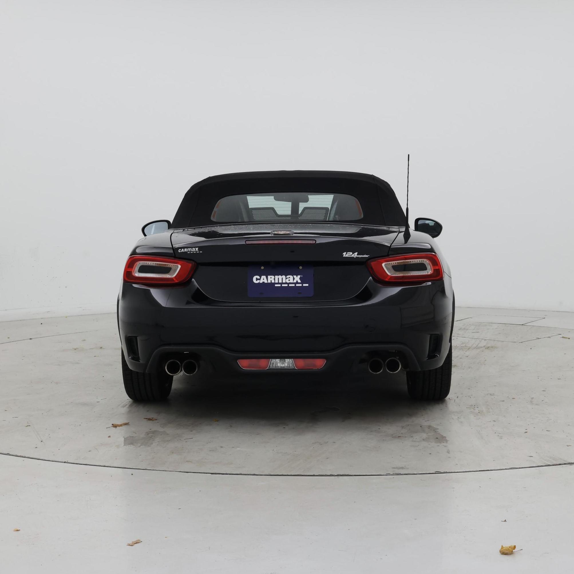 Thumbnail: 2017 Fiat 124 Spider - 6