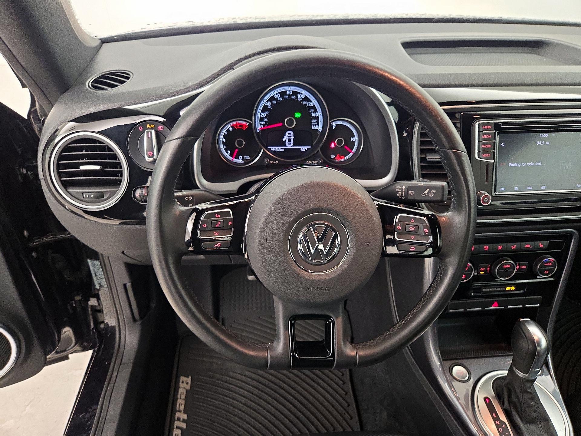 Thumbnail: 2019 Volkswagen Beetle - 10