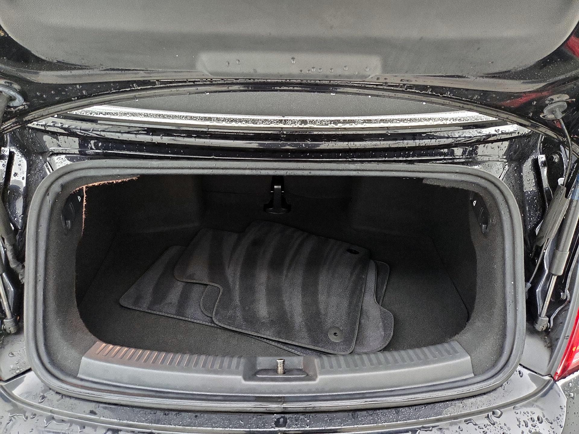 Thumbnail: 2019 Volkswagen Beetle - 20