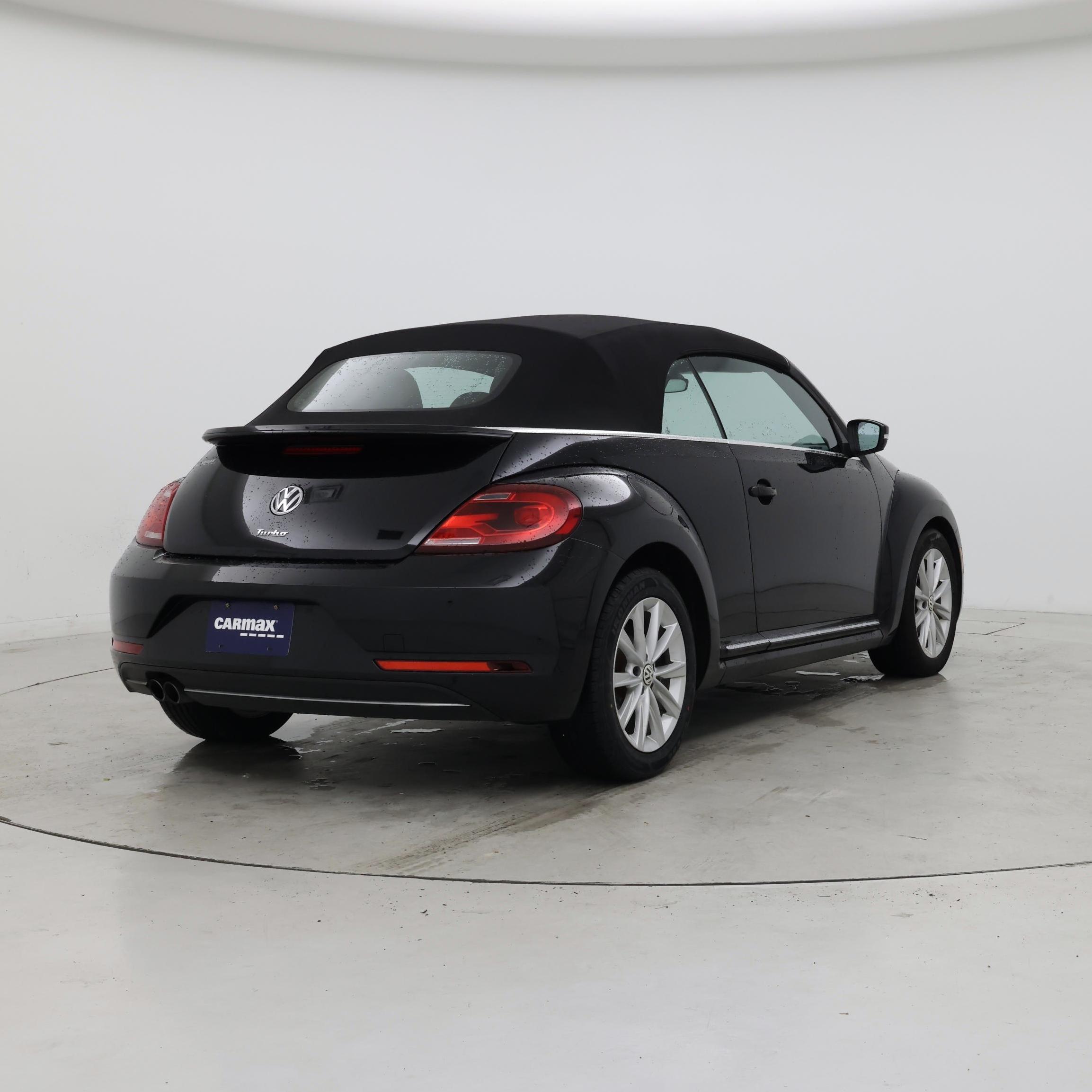 Thumbnail: 2019 Volkswagen Beetle - 8
