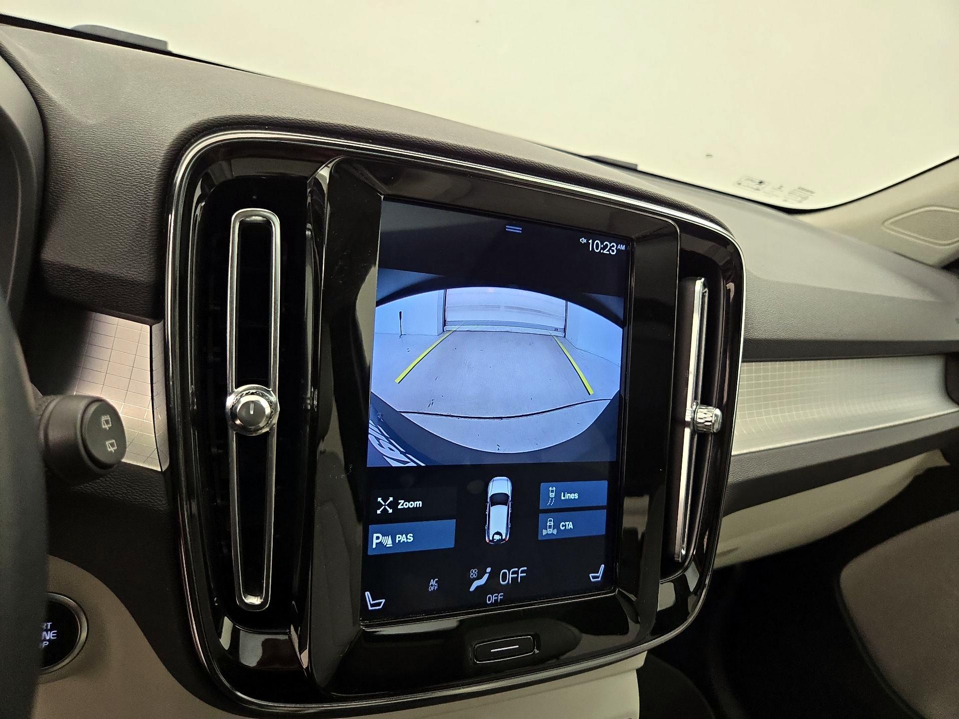 Thumbnail: 2020 Volvo XC40 - 15