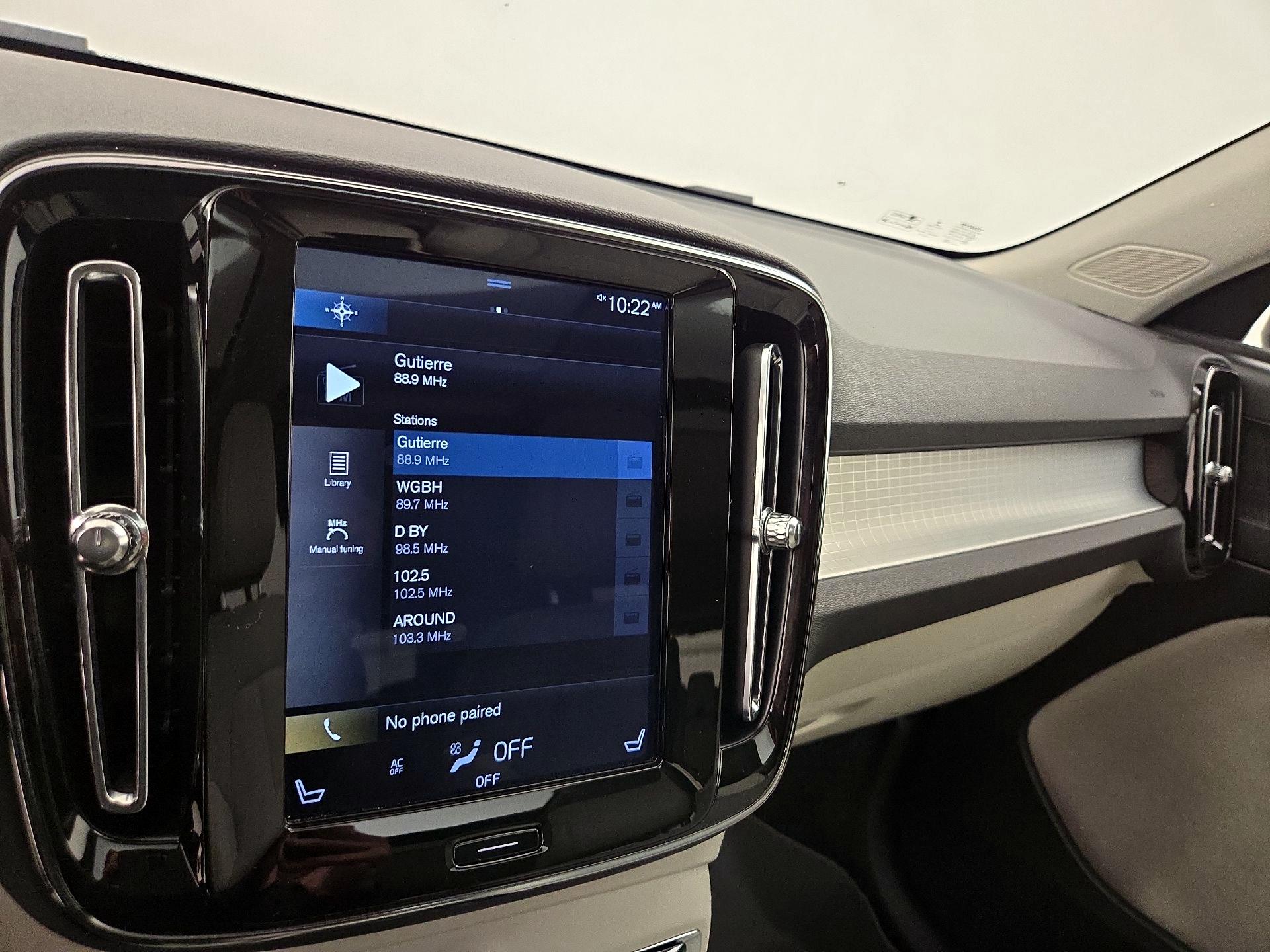 Thumbnail: 2020 Volvo XC40 - 16