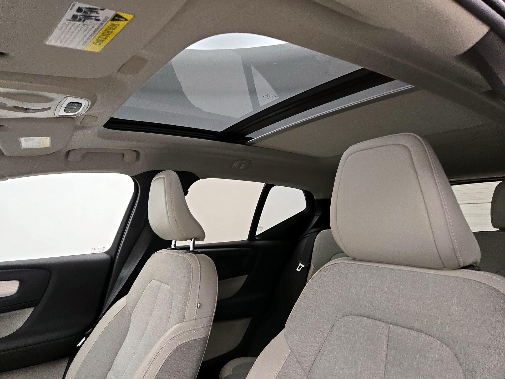 Thumbnail: 2020 Volvo XC40 - 20