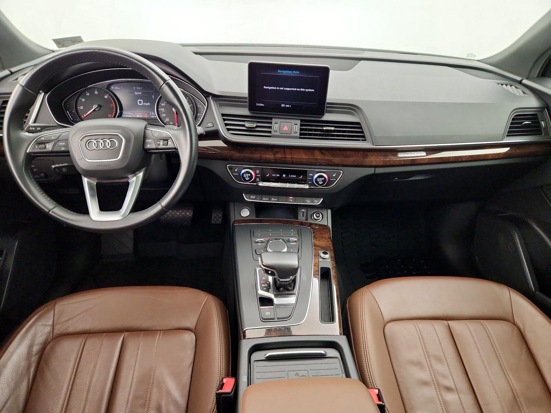 Thumbnail: 2020 Audi Q5 - 9