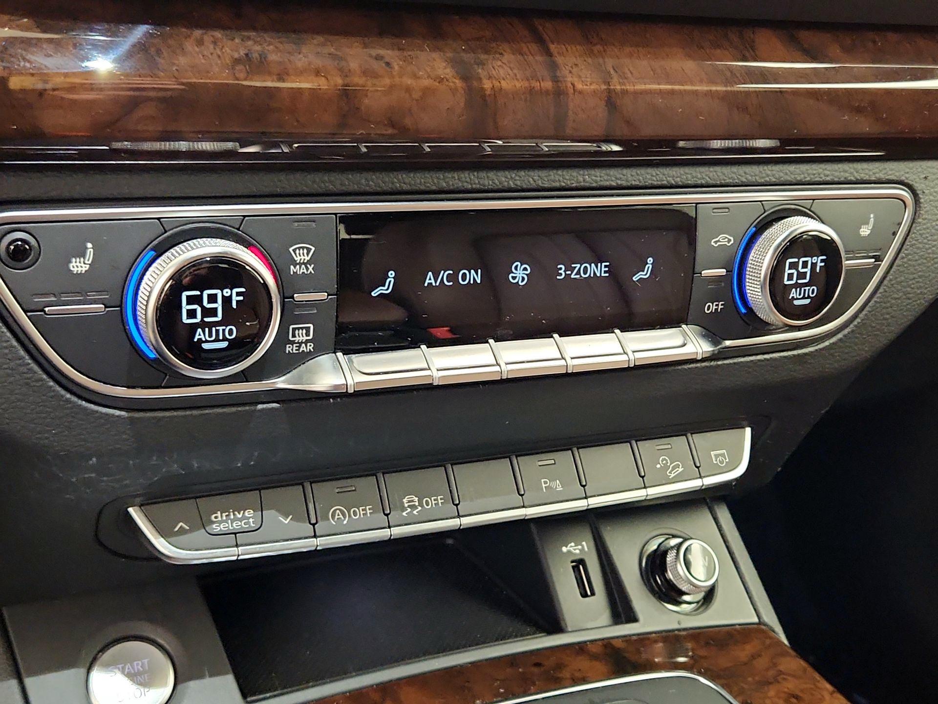 Thumbnail: 2020 Audi Q5 - 16