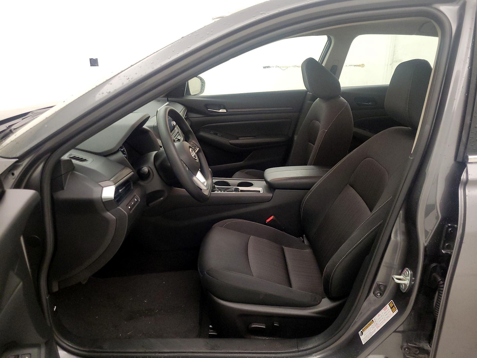 Thumbnail: 2025 Nissan Altima - 11