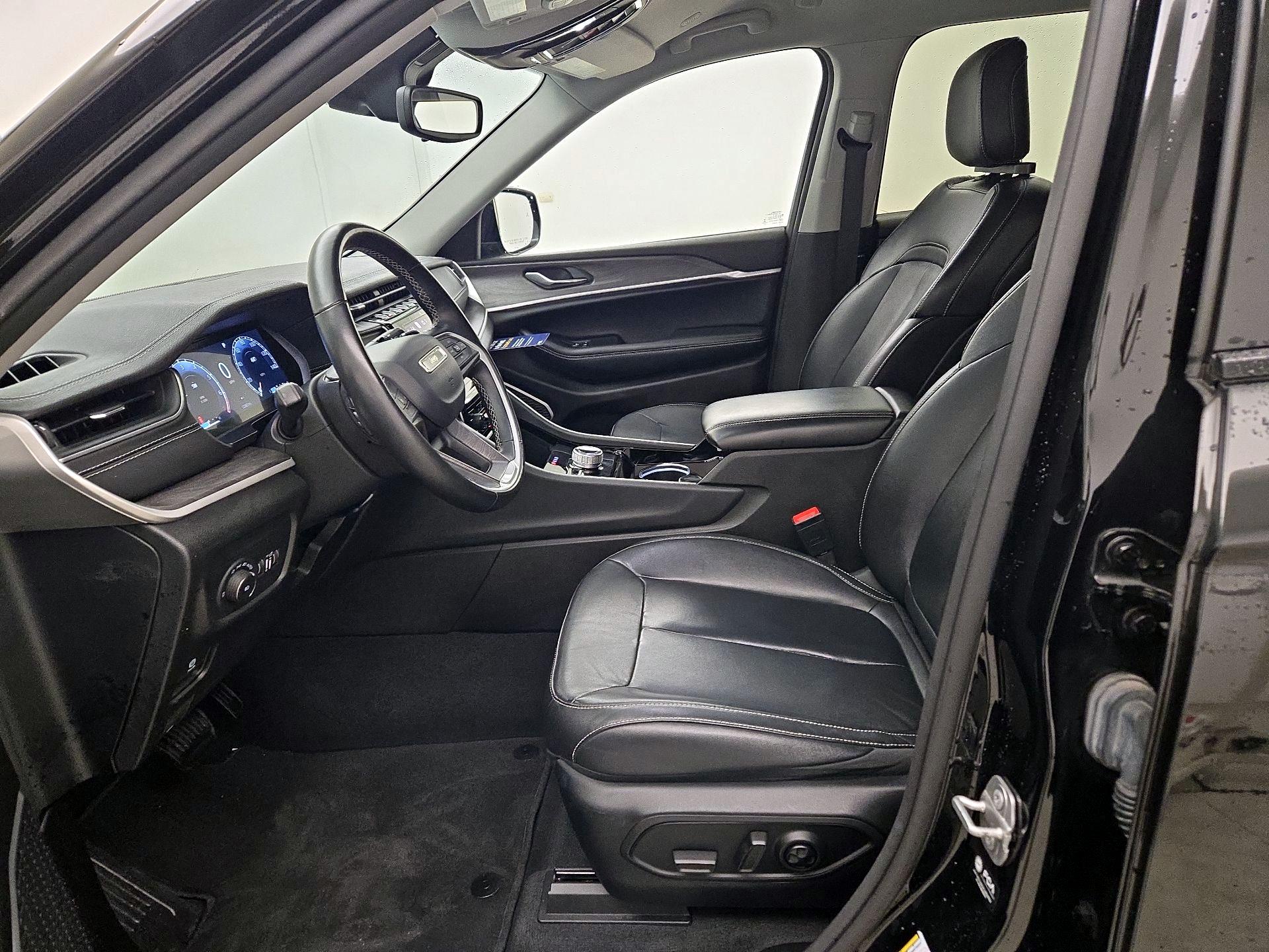 Thumbnail: 2021 Jeep Grand Cherokee L - 11