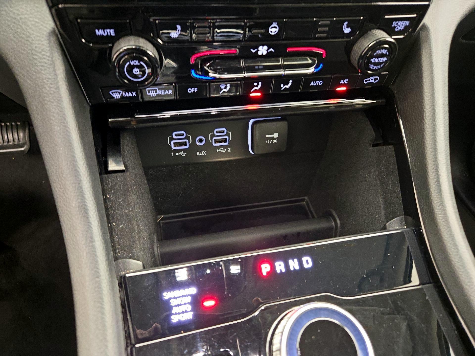 Thumbnail: 2021 Jeep Grand Cherokee L - 16