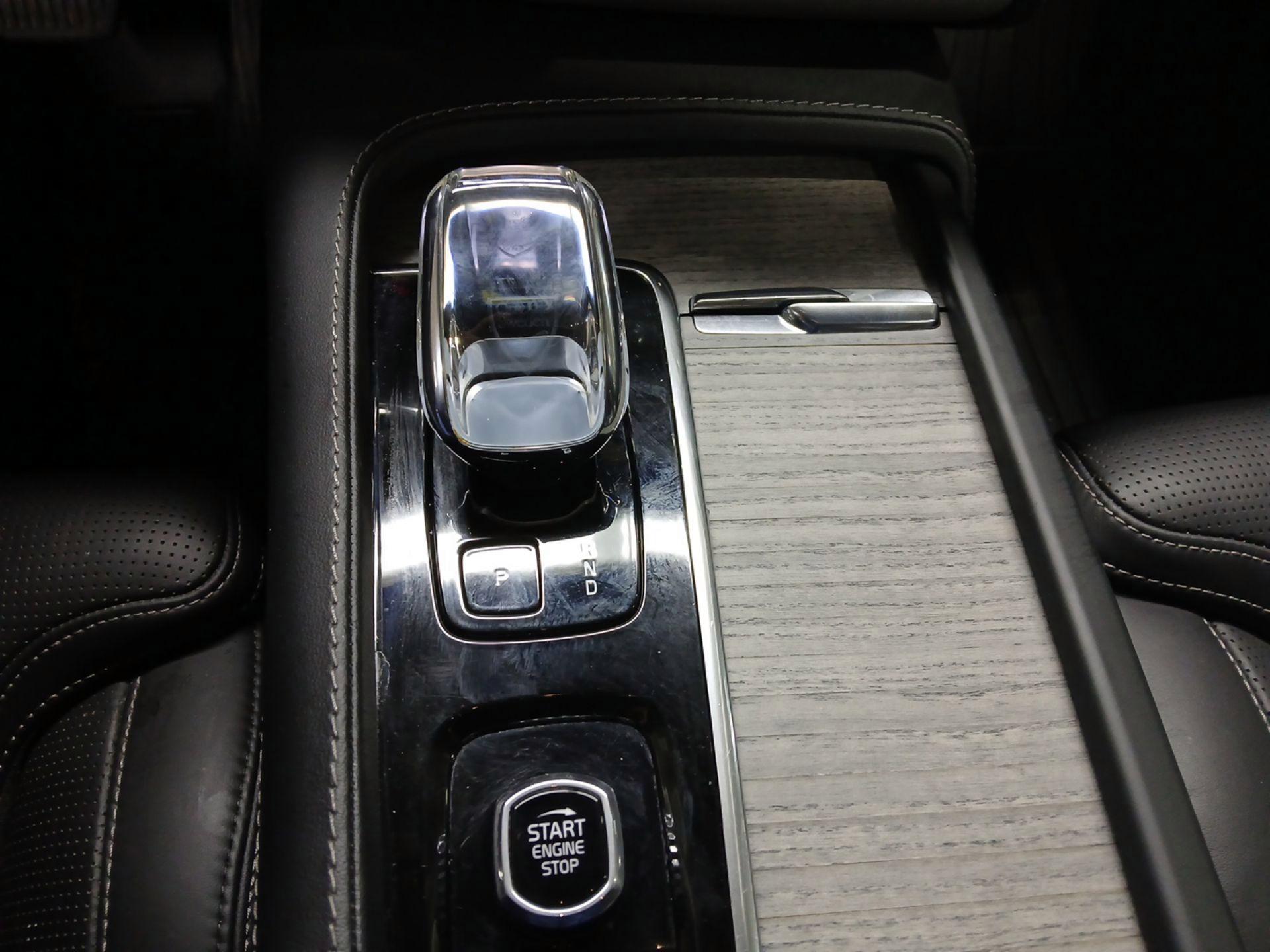 Thumbnail: 2023 Volvo XC90 - 16