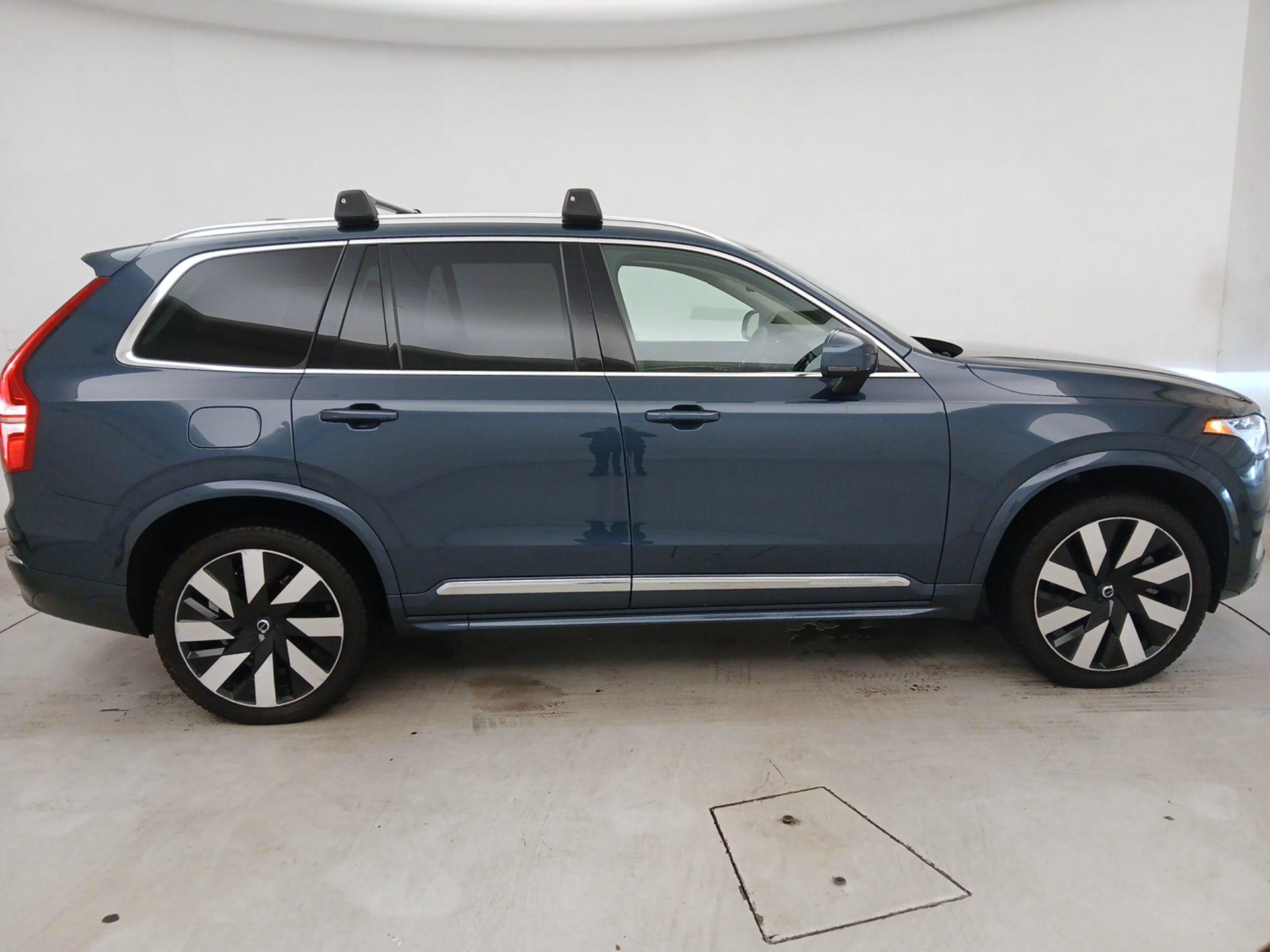 Thumbnail: 2023 Volvo XC90 - 4