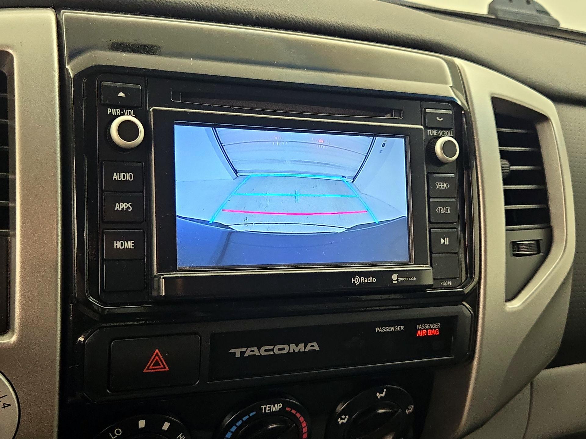 Thumbnail: 2015 Toyota Tacoma - 14