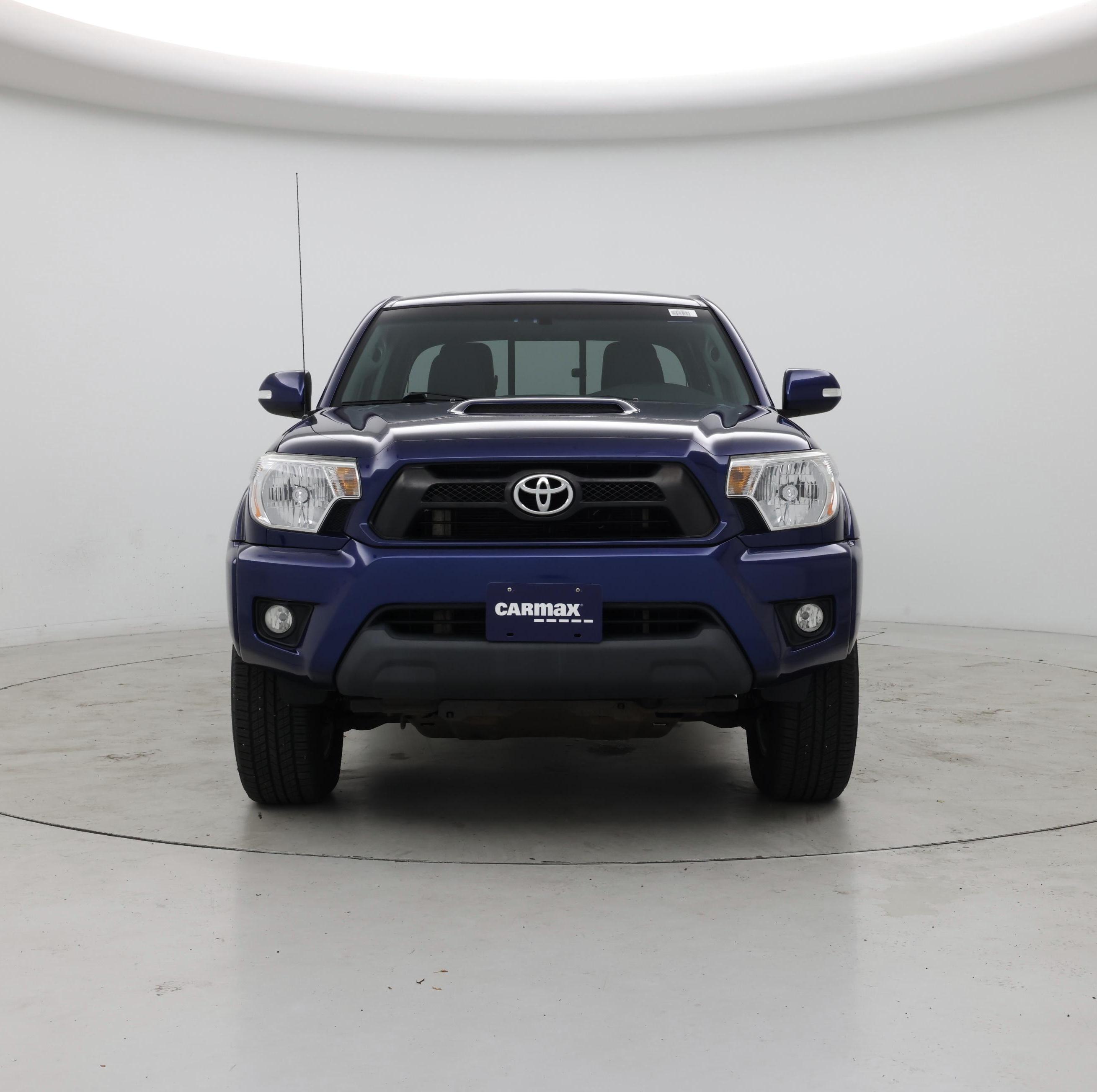 Thumbnail: 2015 Toyota Tacoma - 5