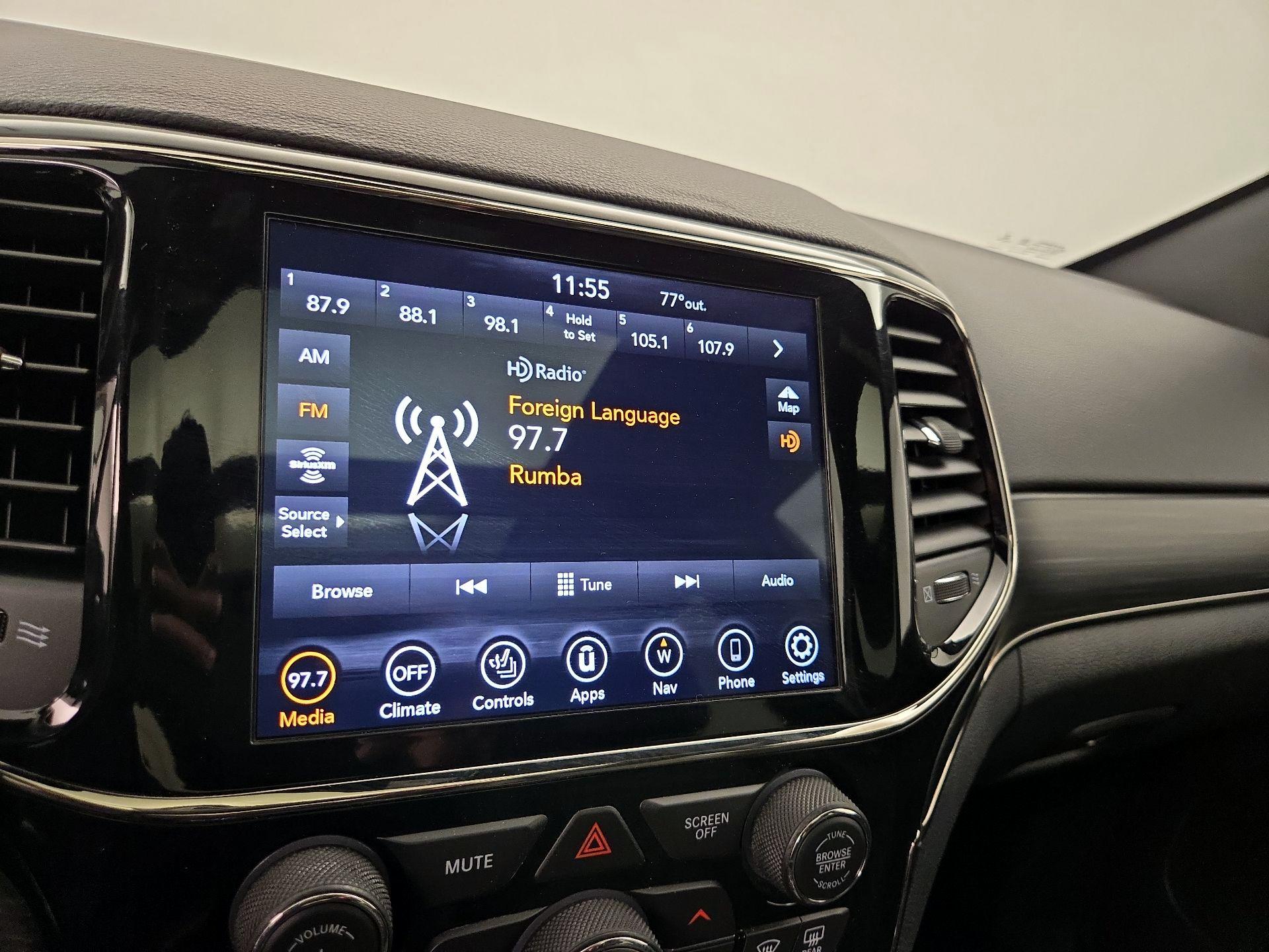 Thumbnail: 2020 Jeep Grand Cherokee - 16