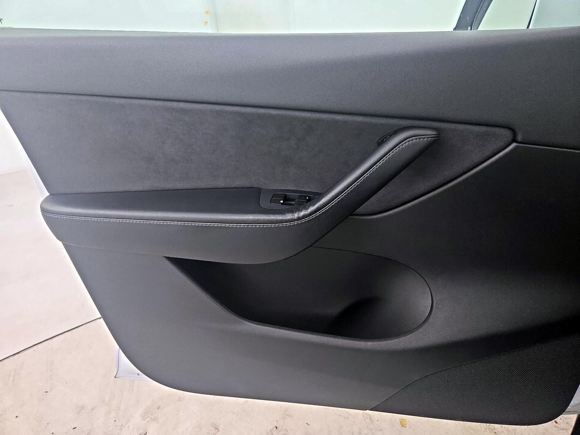 Thumbnail: 2021 Tesla Model Y - 12