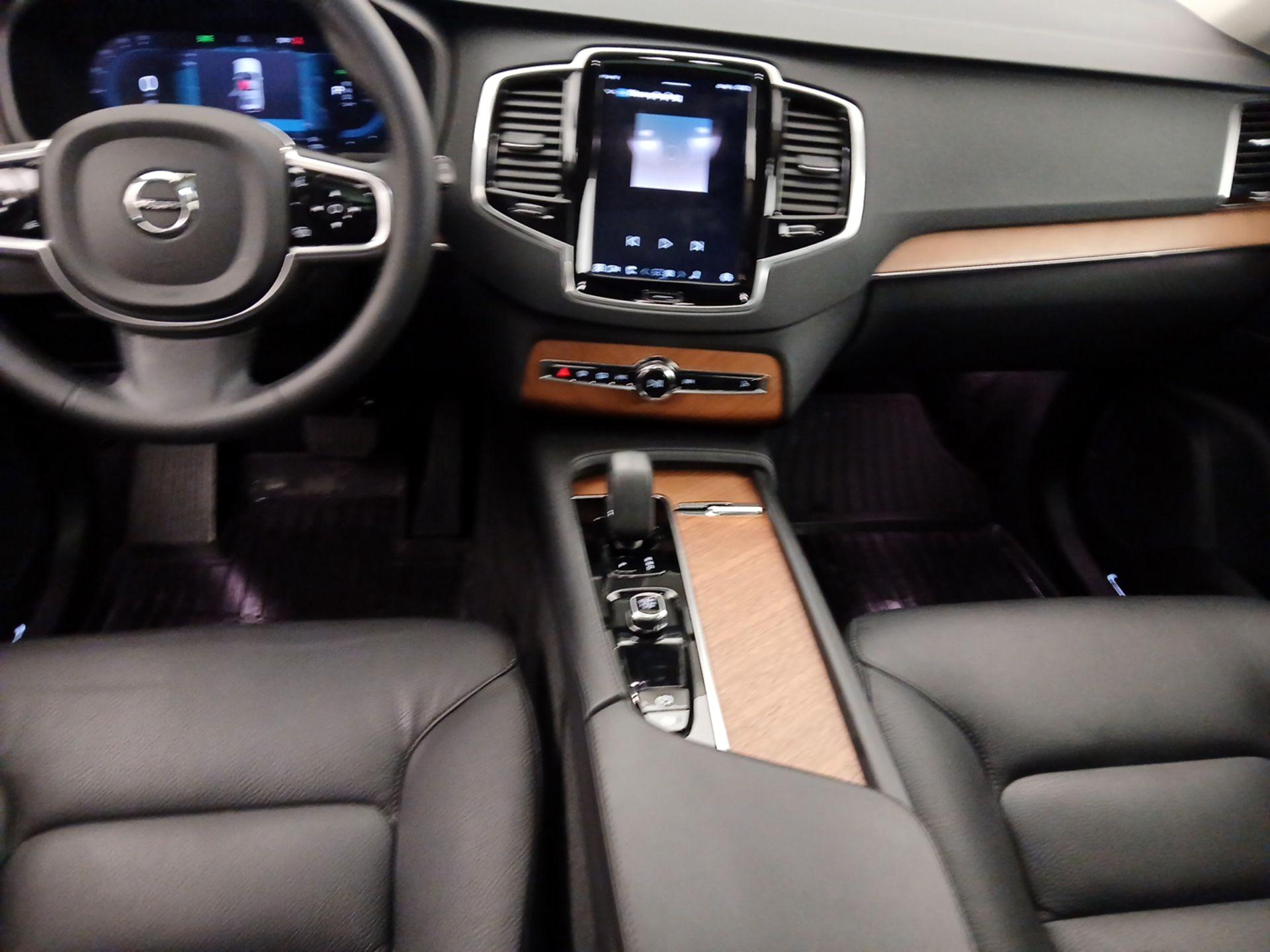 Thumbnail: 2024 Volvo XC90 - 8