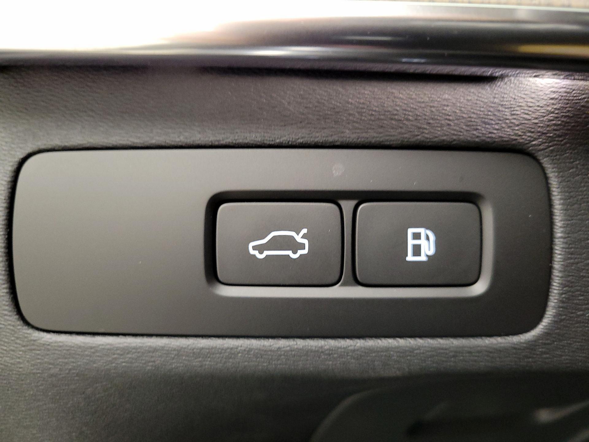 Thumbnail: 2024 Volvo XC90 - 13