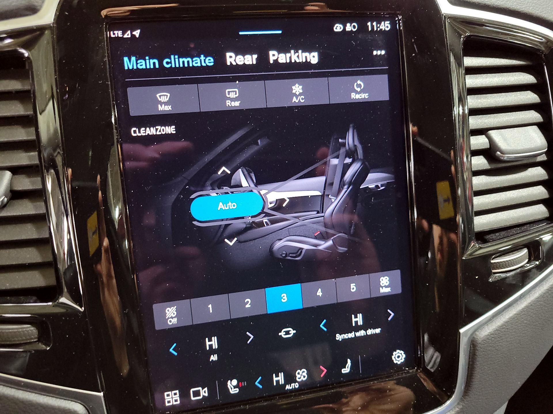 Thumbnail: 2024 Volvo XC90 - 17