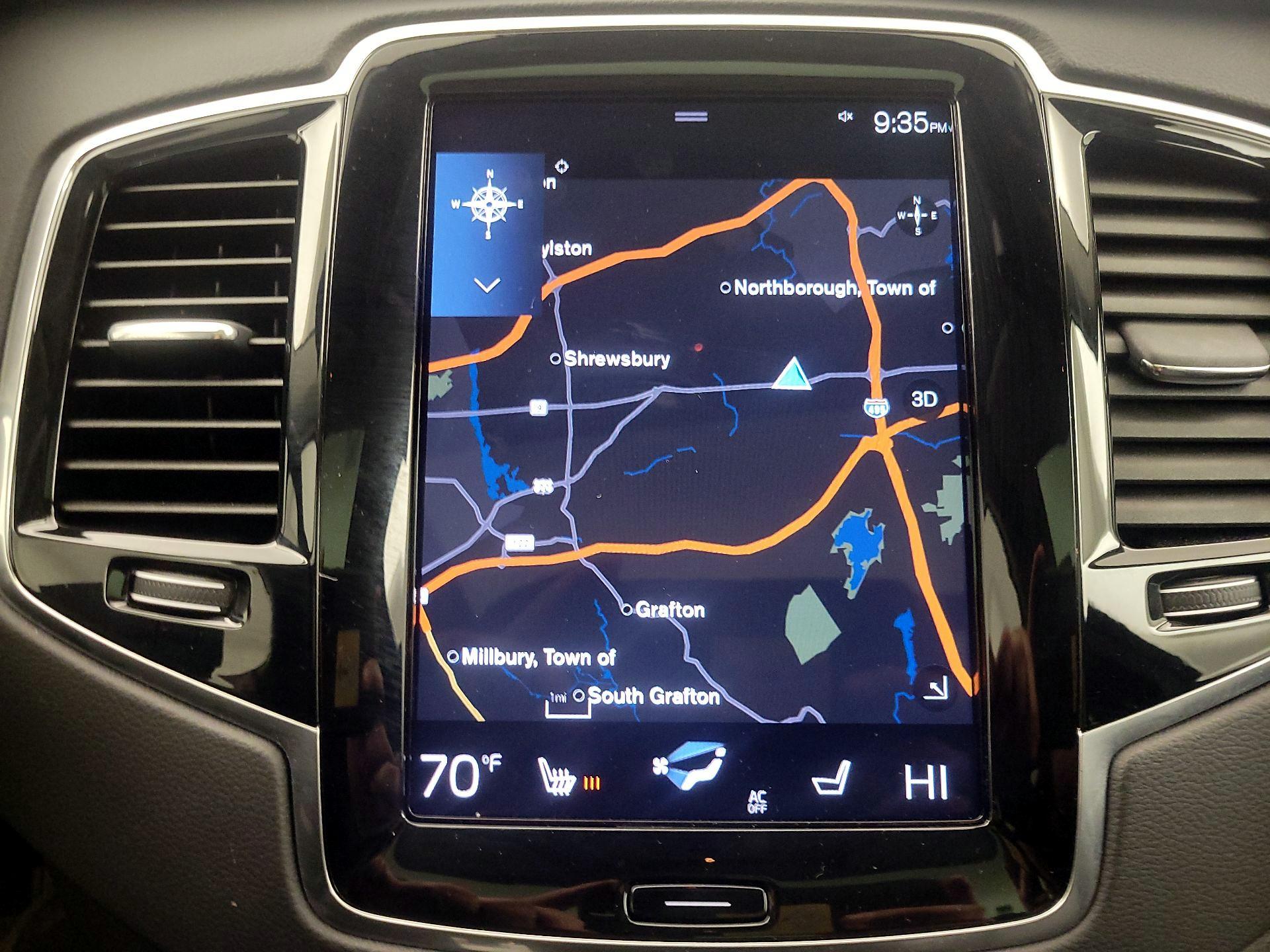 Thumbnail: 2022 Volvo XC90 - 14