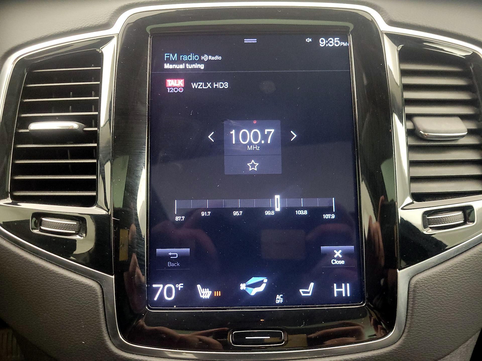 Thumbnail: 2022 Volvo XC90 - 16