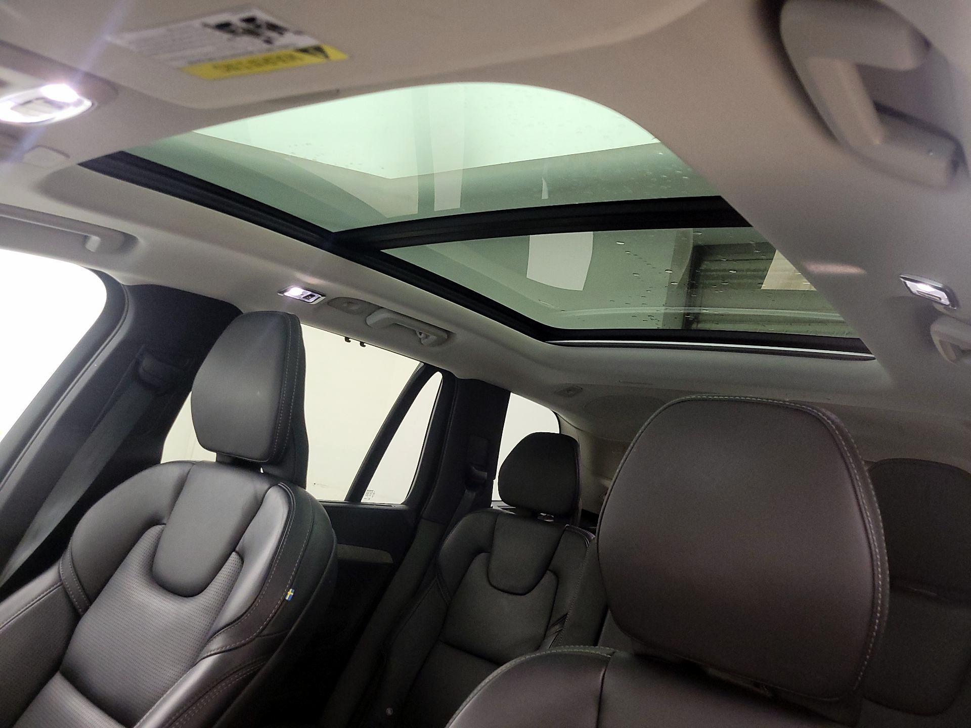 Thumbnail: 2022 Volvo XC90 - 20