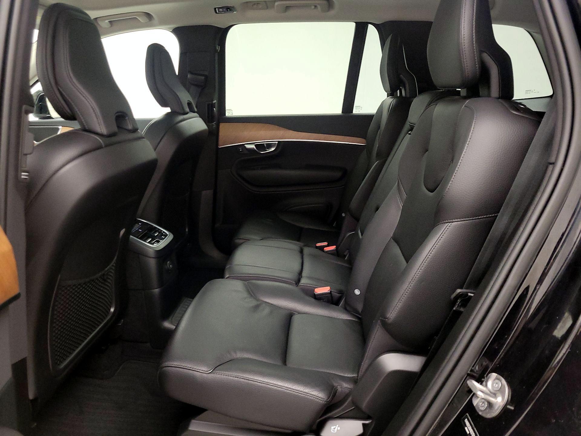 Thumbnail: 2022 Volvo XC90 - 18