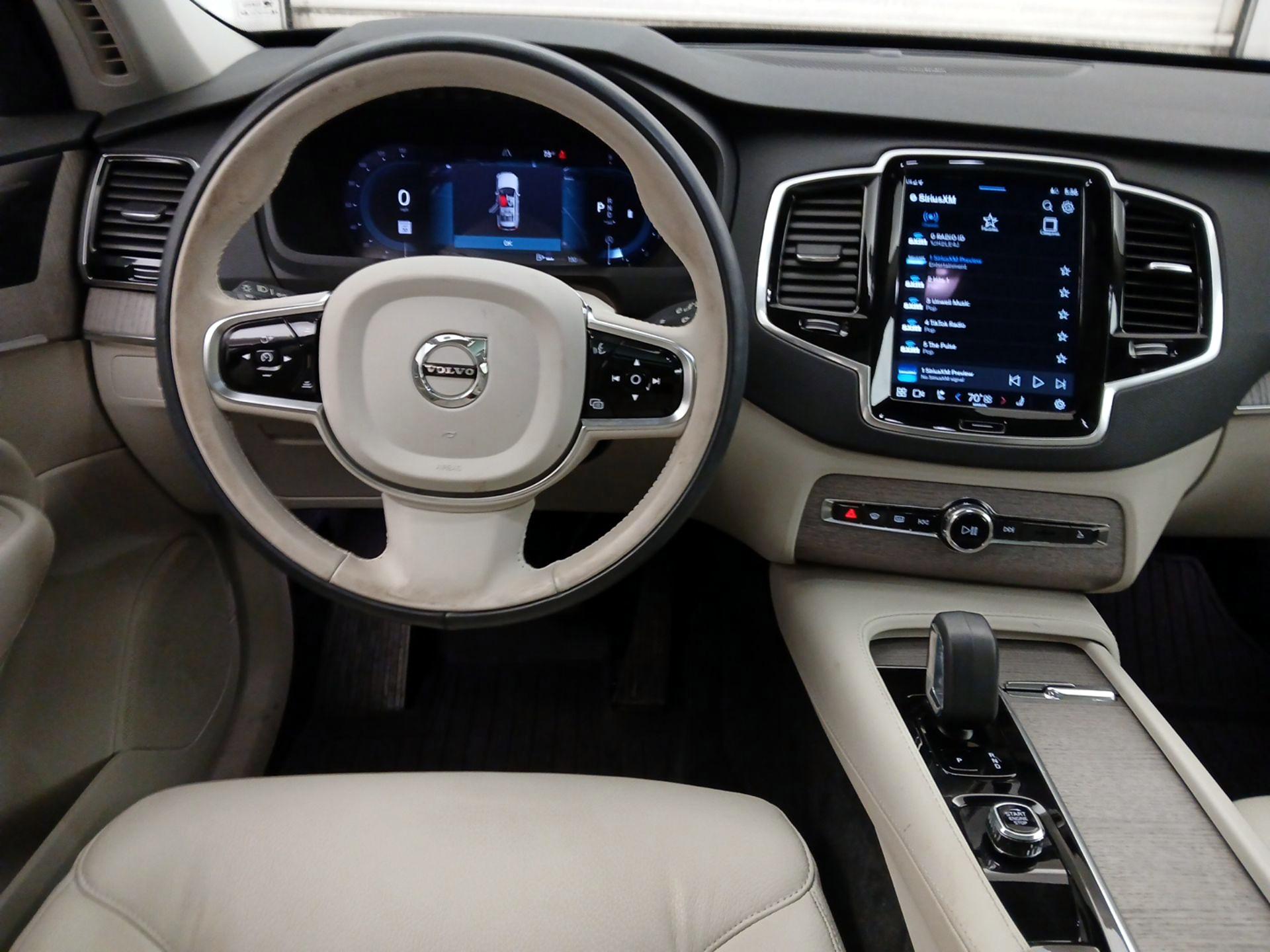 Thumbnail: 2024 Volvo XC90 - 10