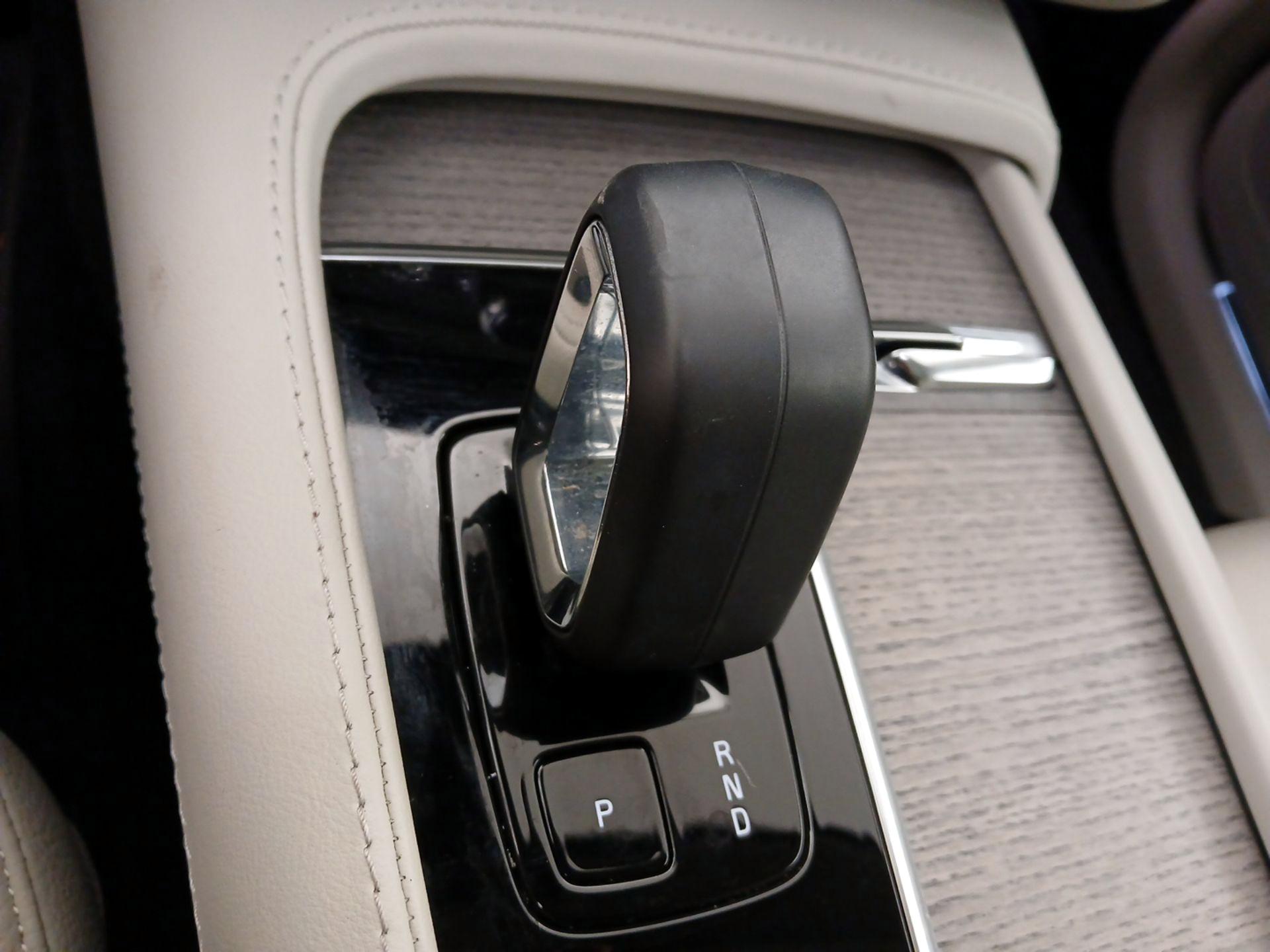 Thumbnail: 2024 Volvo XC90 - 17