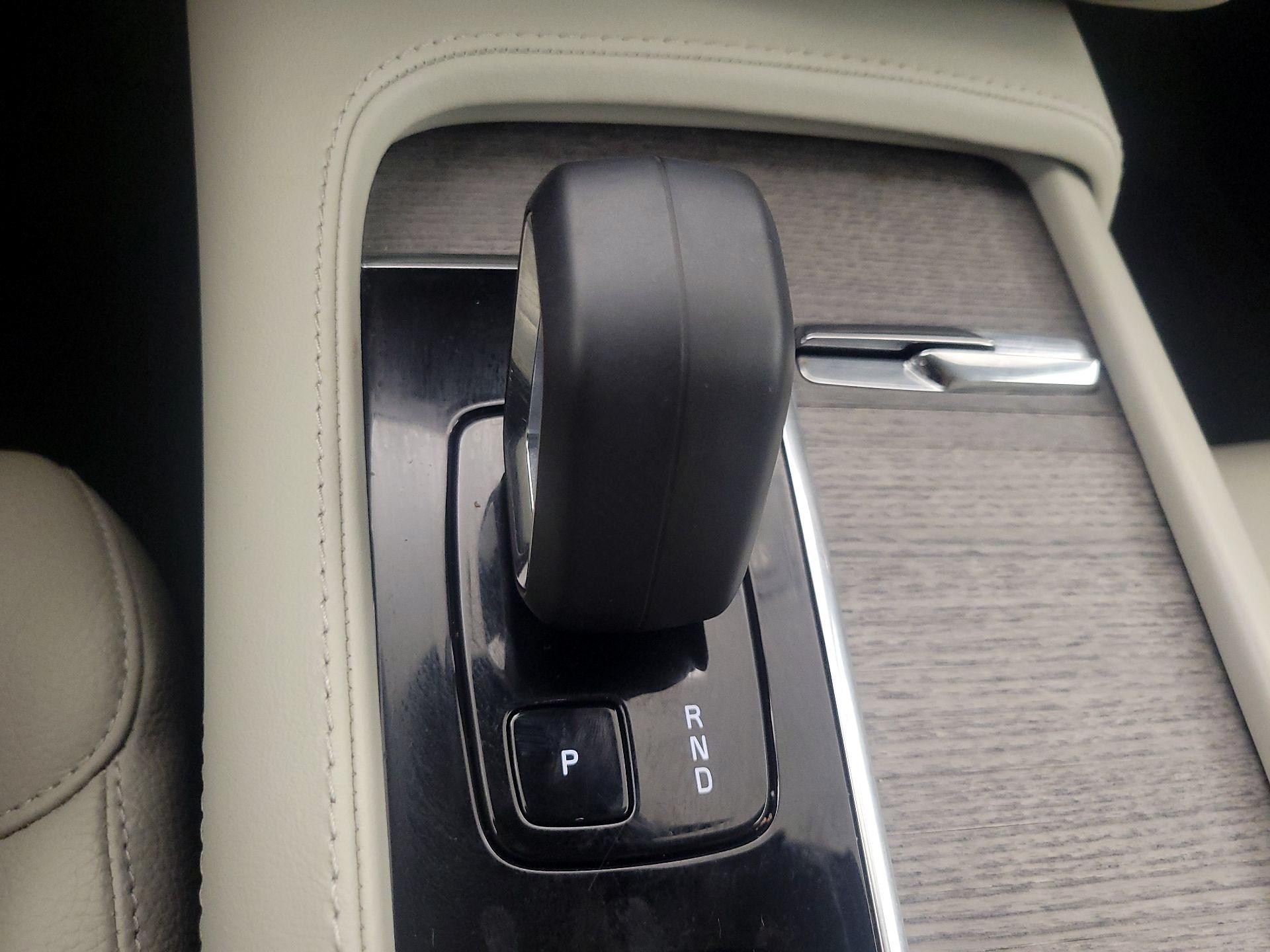 Thumbnail: 2024 Volvo XC90 - 18