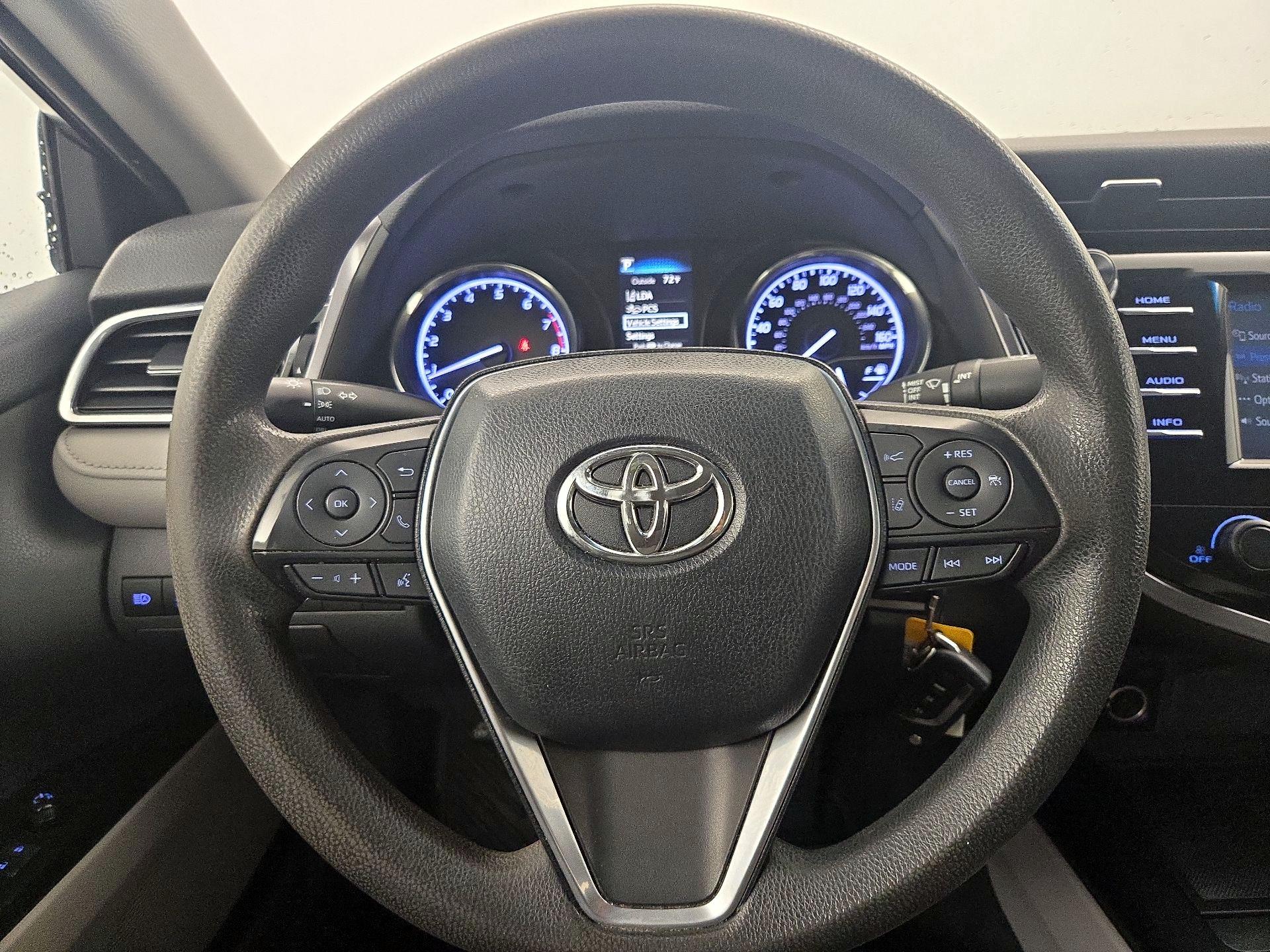 Thumbnail: 2018 Toyota Camry - 10