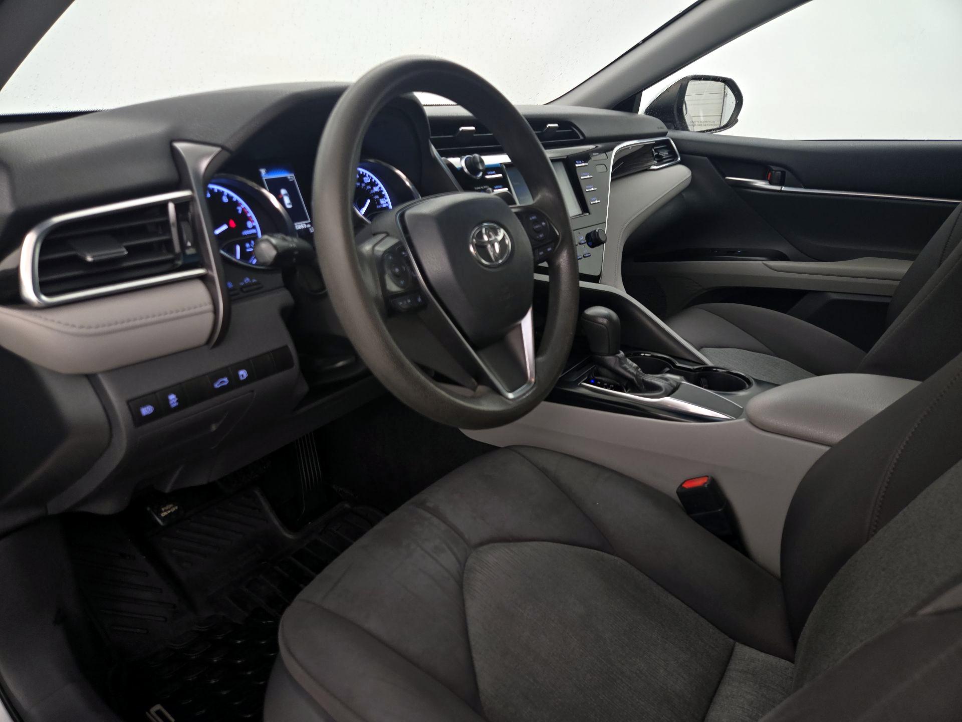 Thumbnail: 2018 Toyota Camry - 11