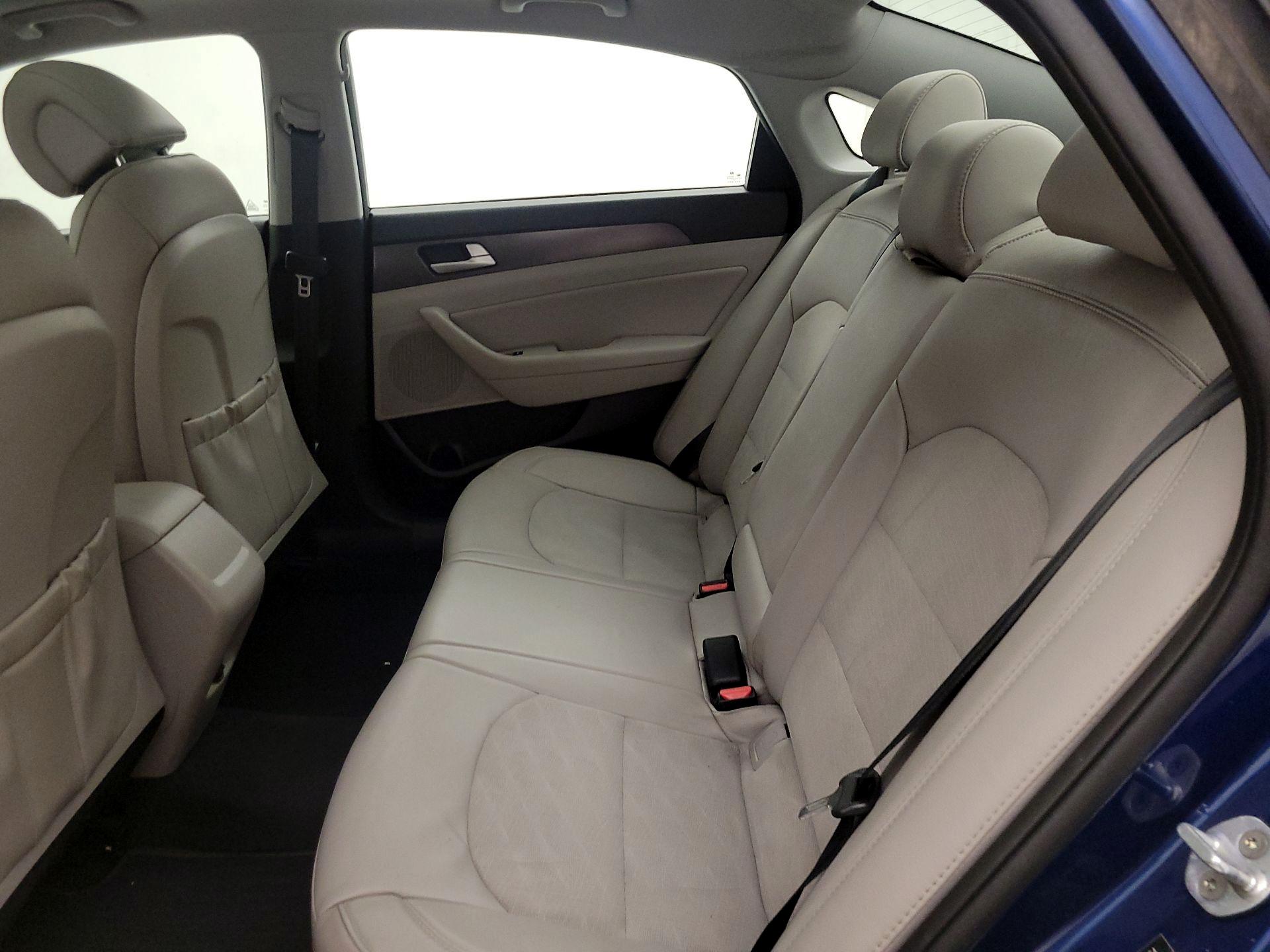 Thumbnail: 2016 Hyundai Sonata - 19