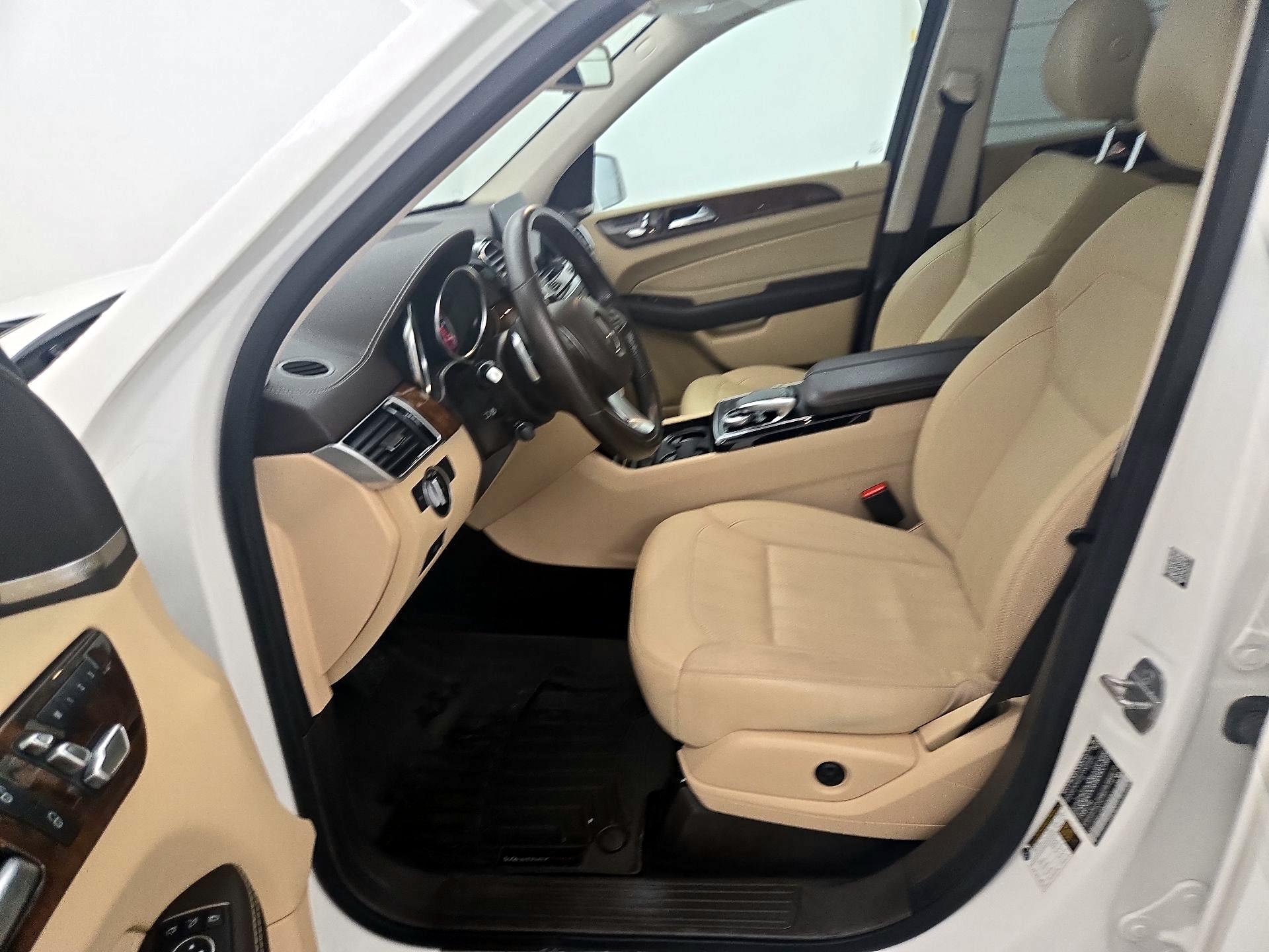 Thumbnail: 2019 Mercedes-Benz GLS - 11