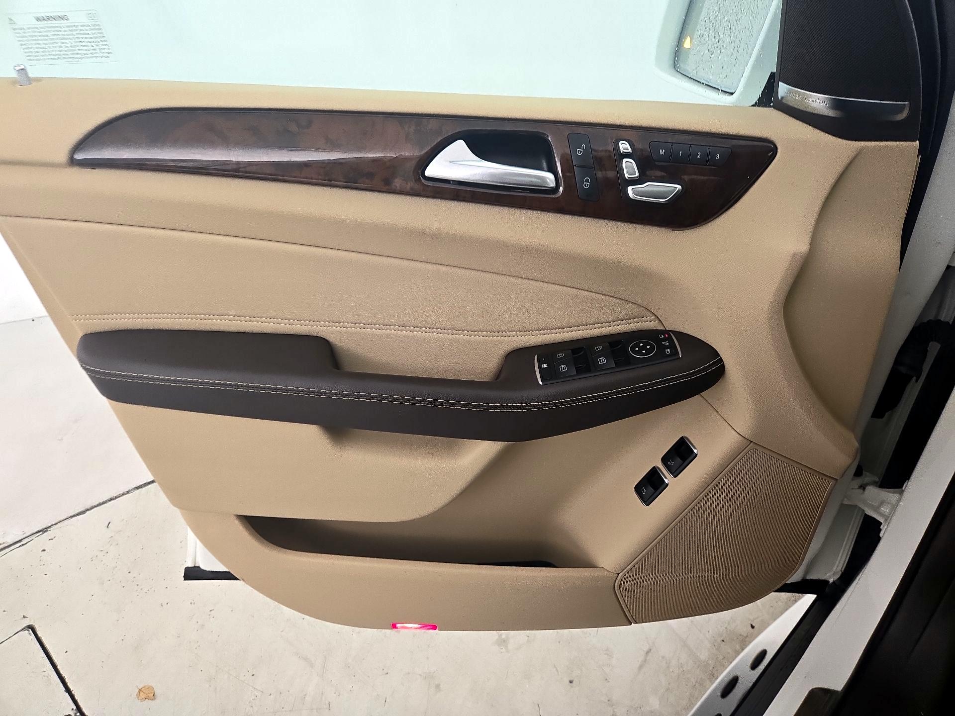Thumbnail: 2019 Mercedes-Benz GLS - 12