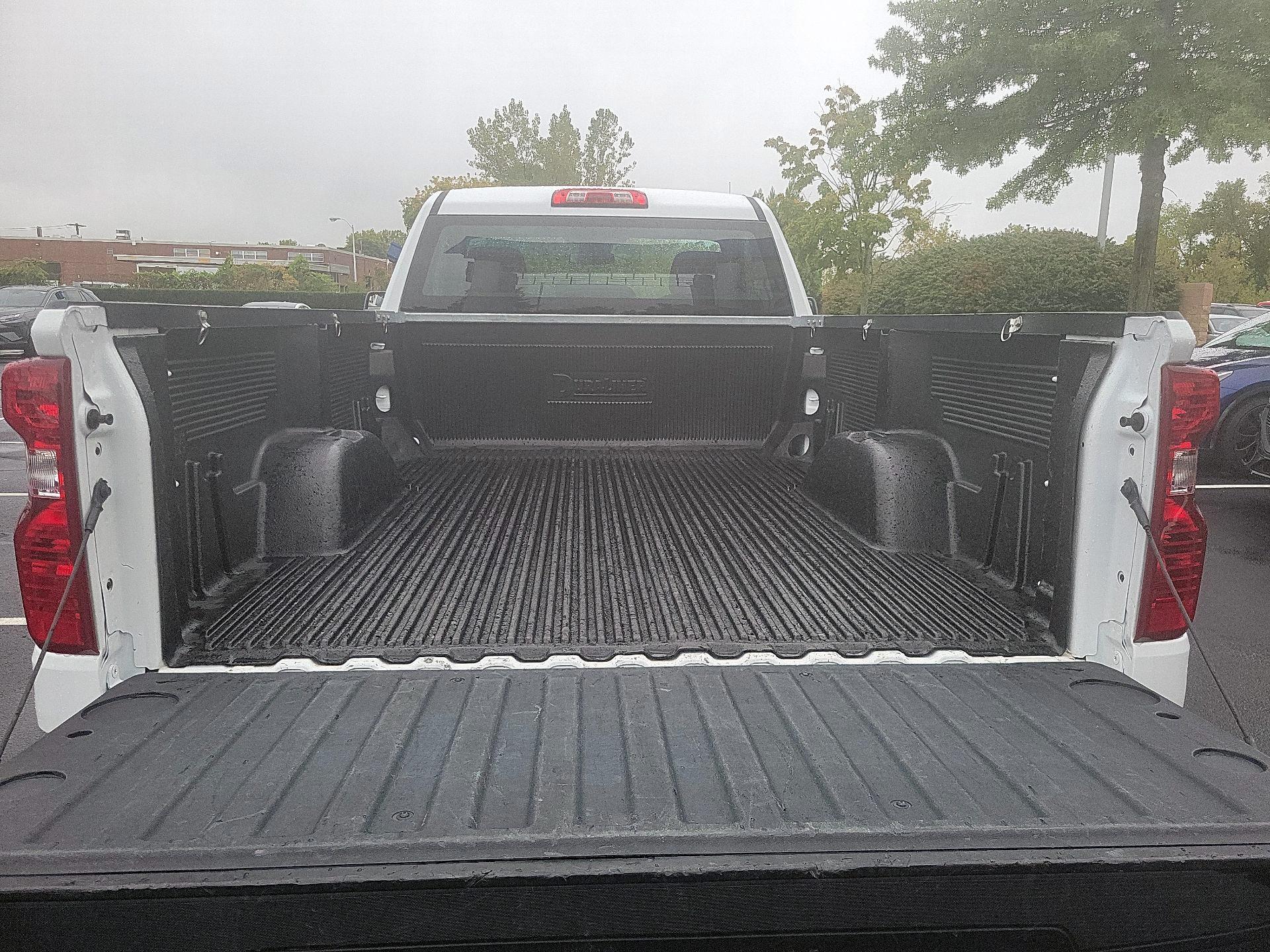 Thumbnail: 2024 Chevrolet Silverado 1500 - 17