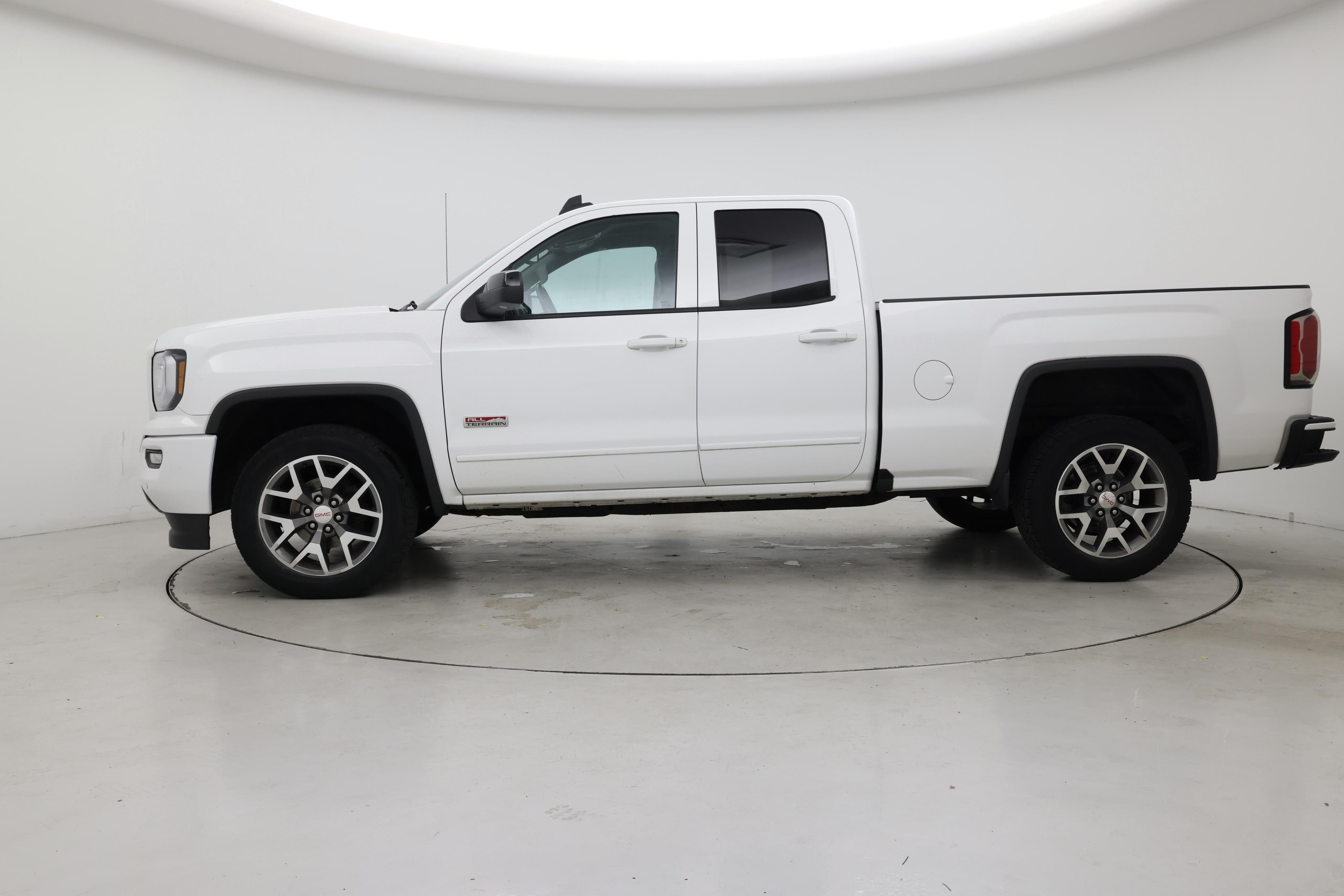 Thumbnail: 2018 GMC Sierra 1500 - 3