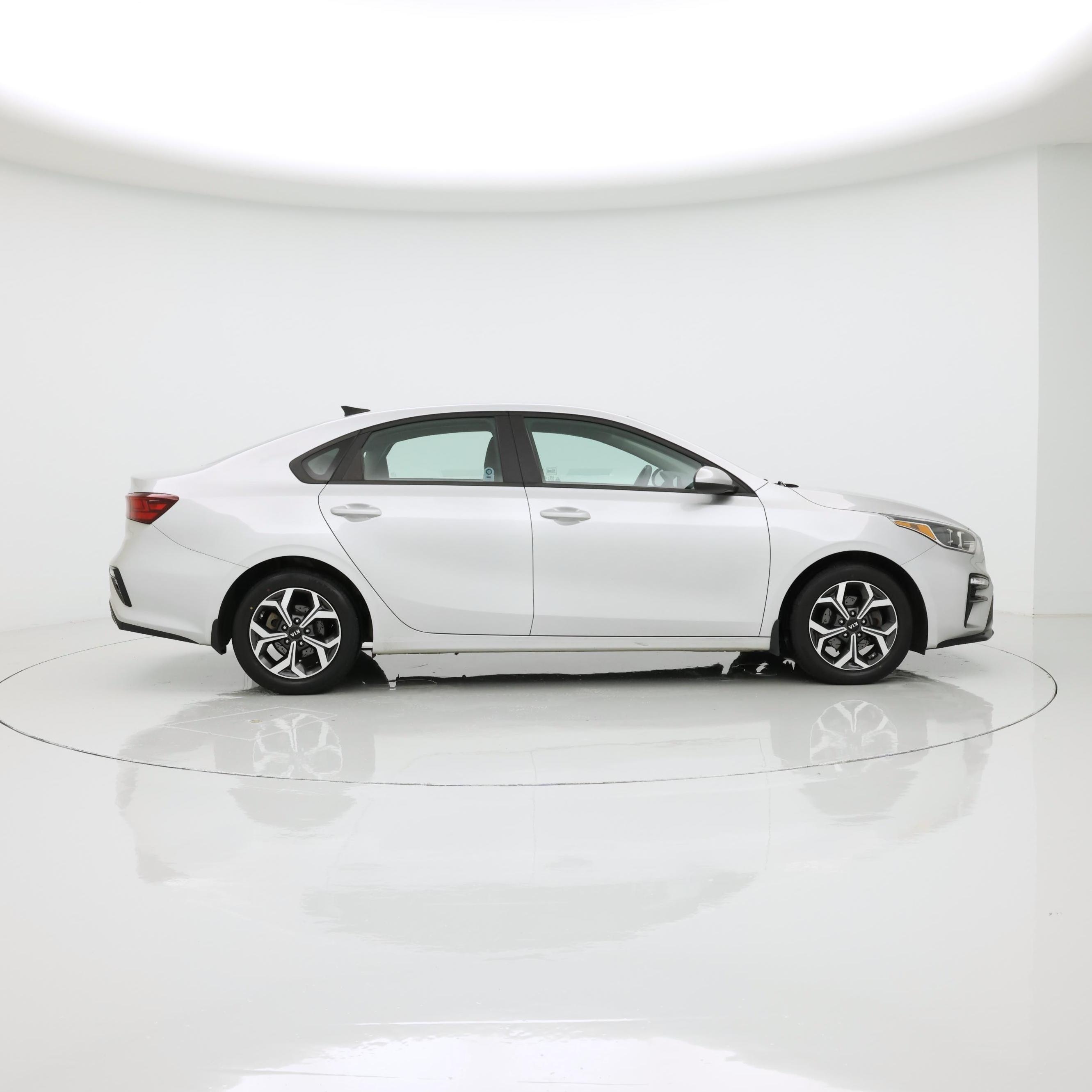 Thumbnail: 2021 Kia Forte - 7